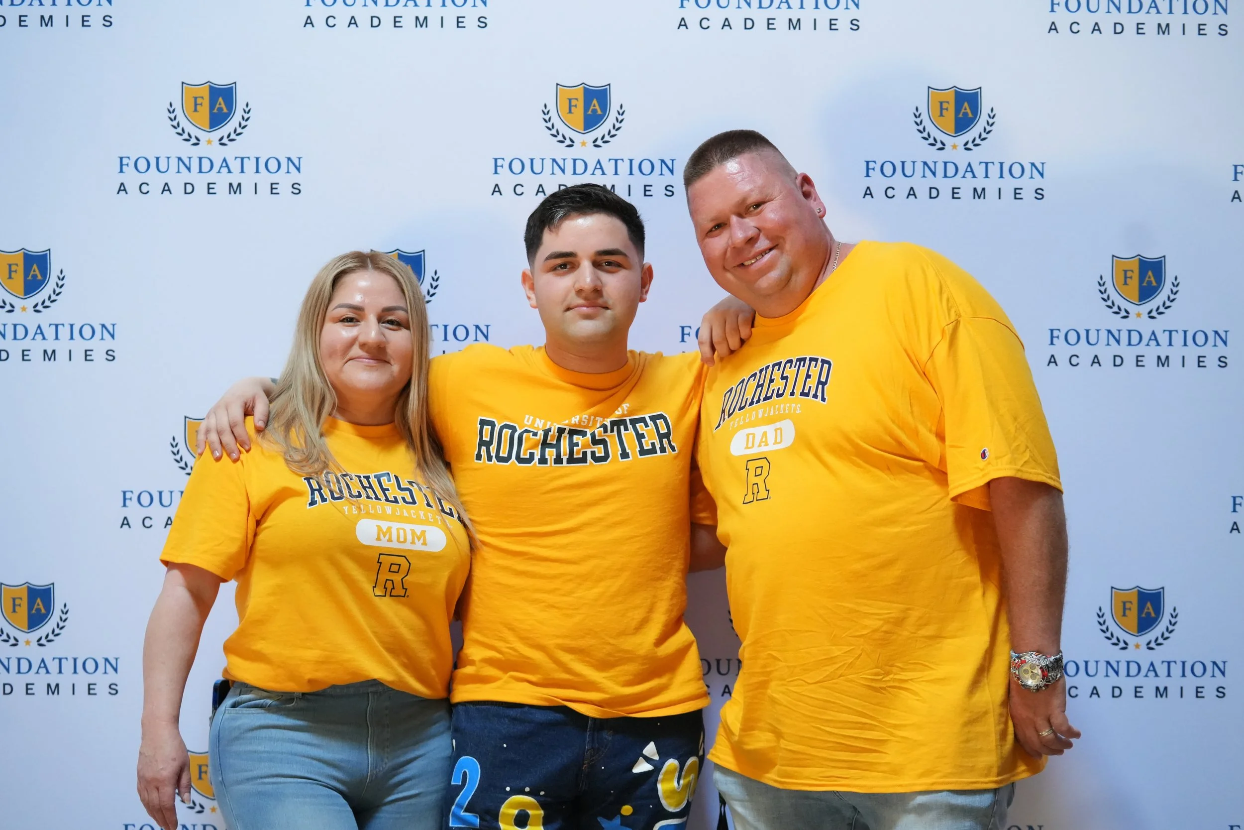 SeniorSigningDay_FA_2026_Web-61.jpg