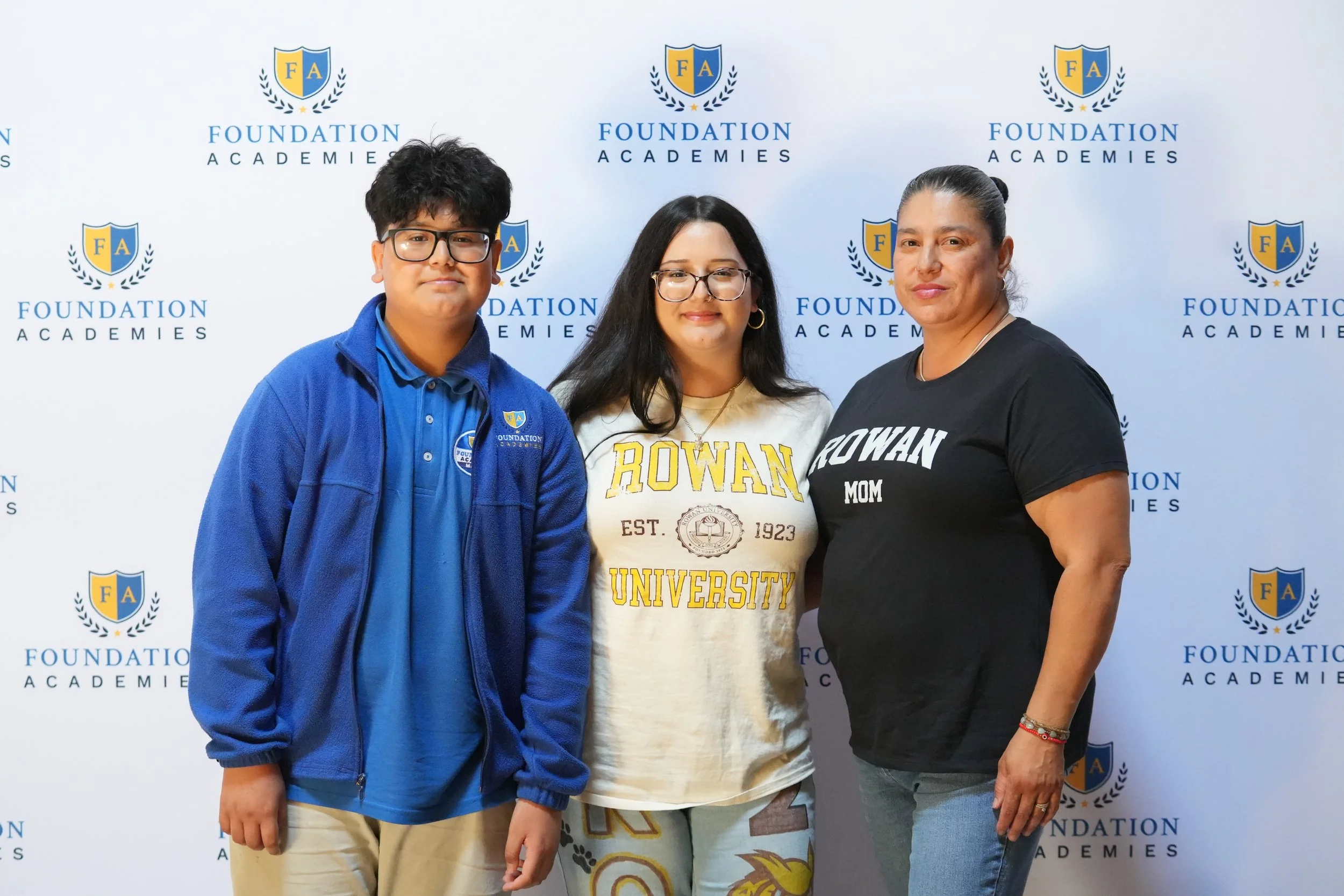 SeniorSigningDay_FA_2026_Web-64.jpg