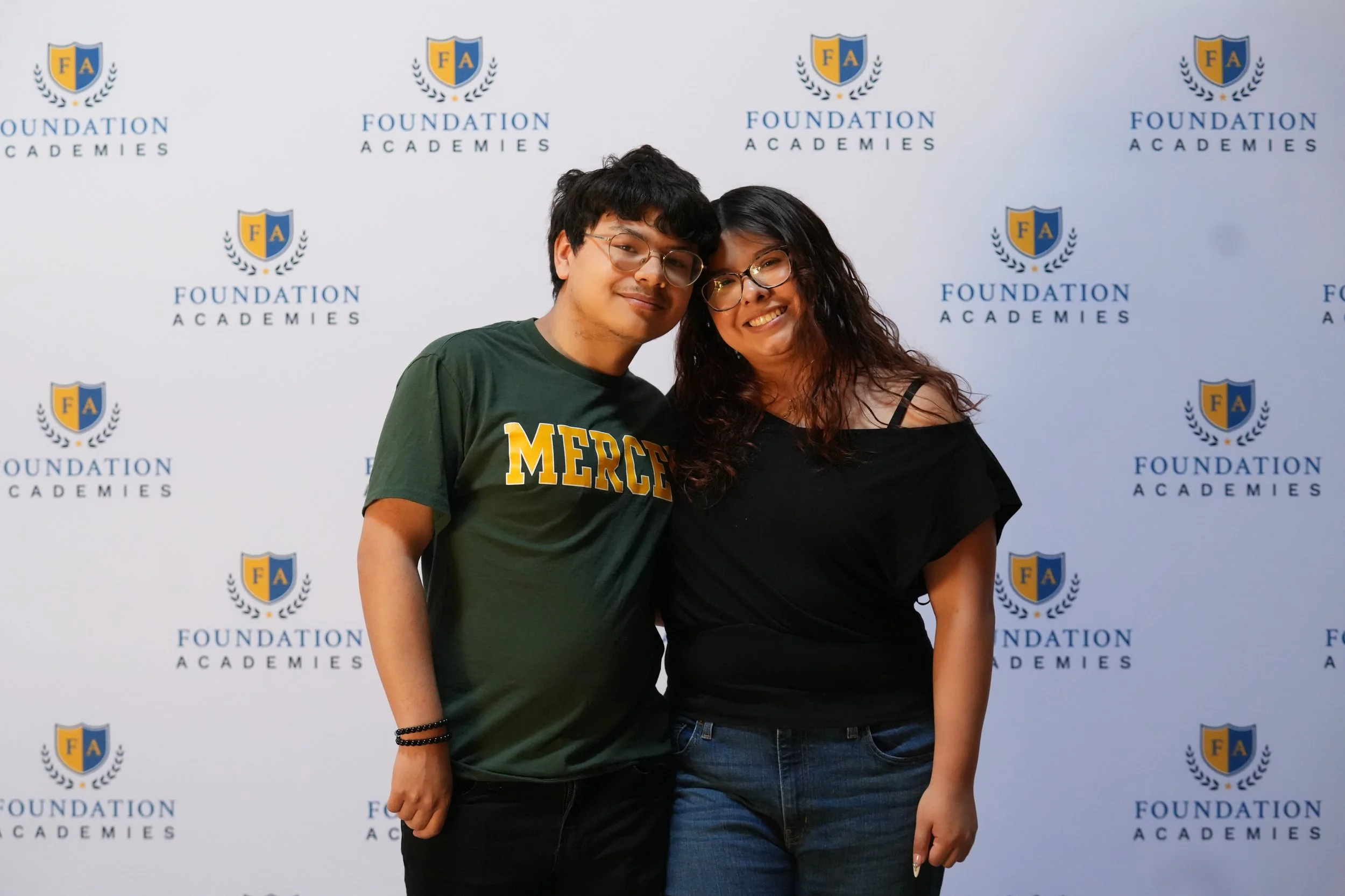 SeniorSigningDay_FA_2026_Web-67.jpg