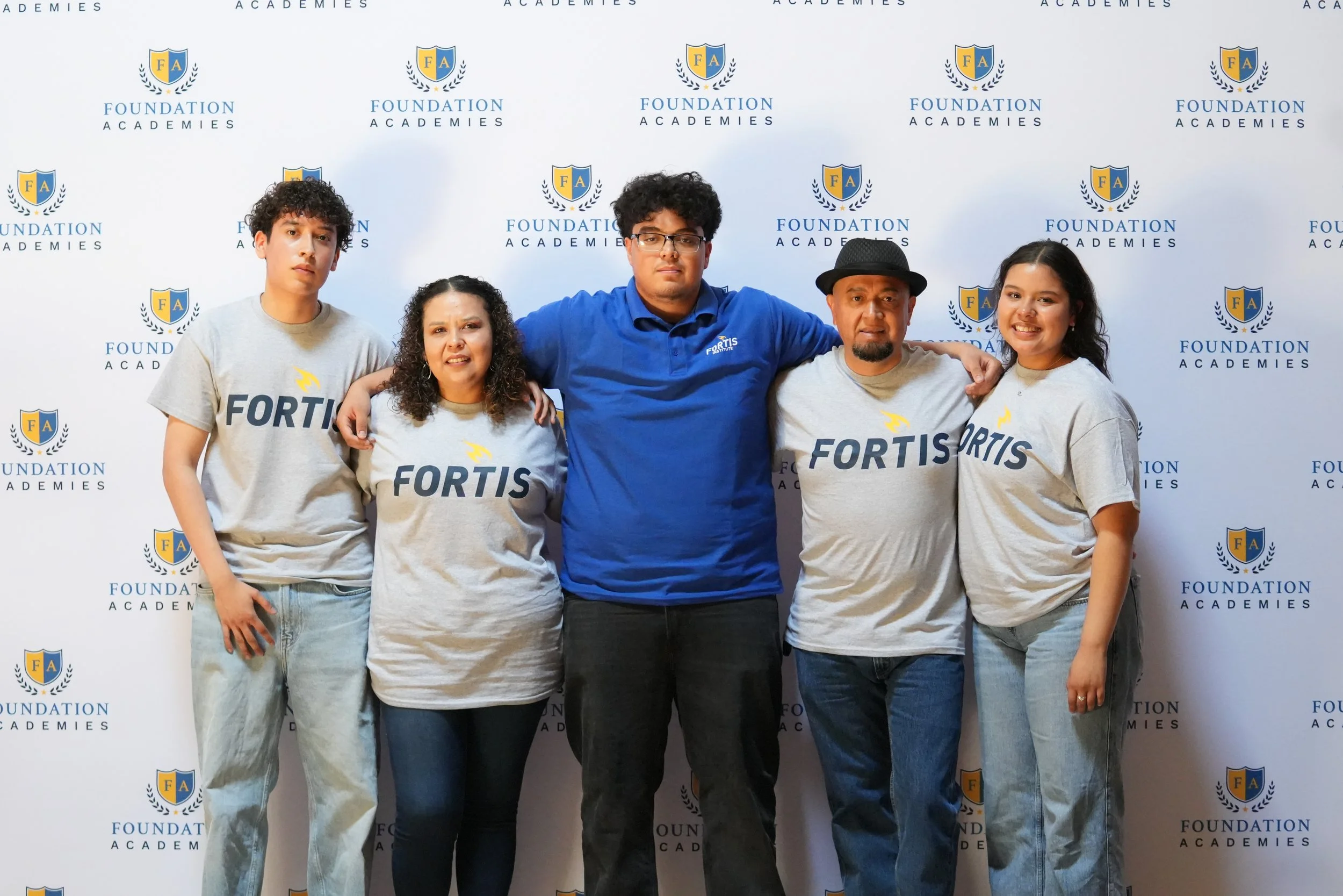 SeniorSigningDay_FA_2026_Web-77.jpg