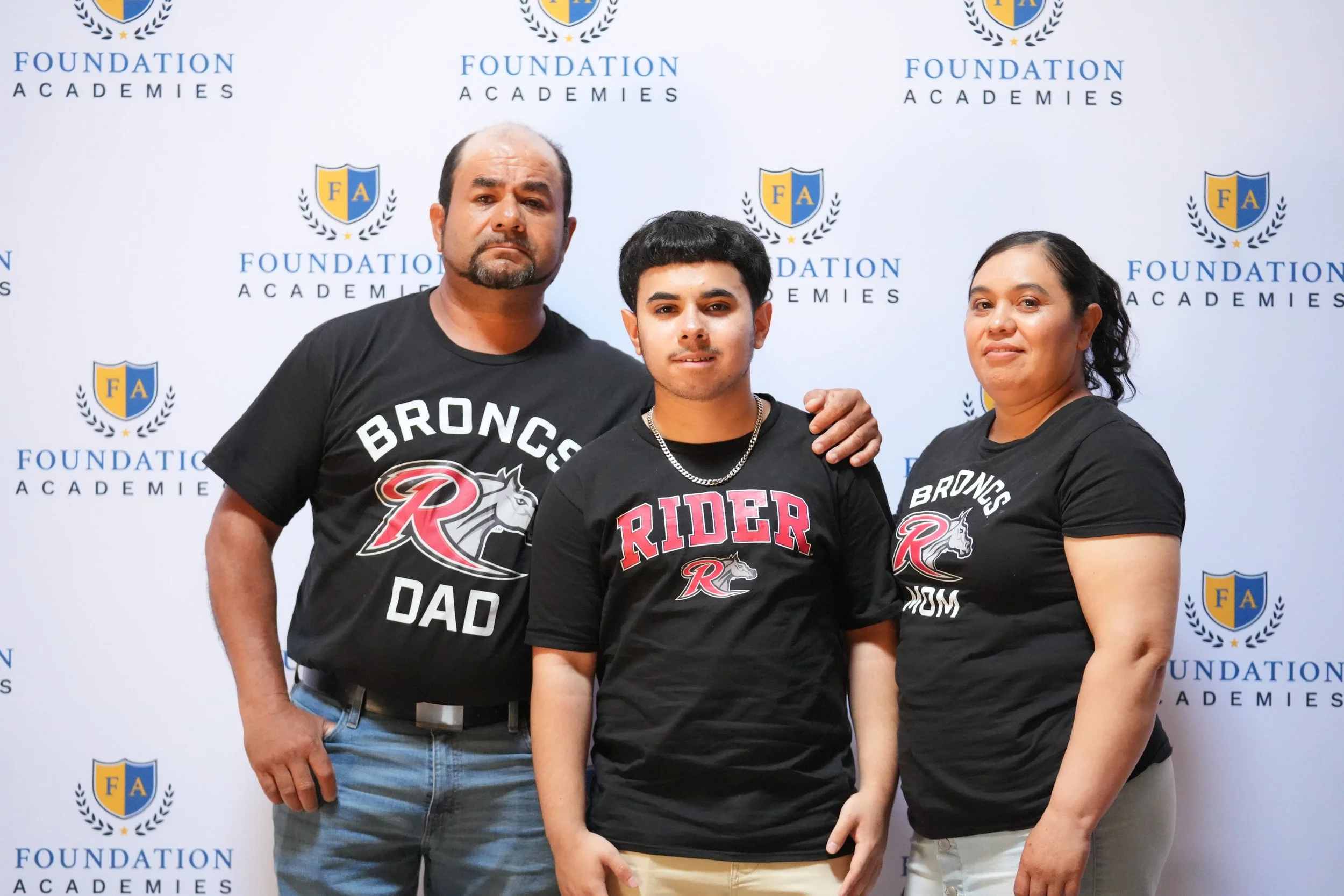 SeniorSigningDay_FA_2026_Web-81.jpg