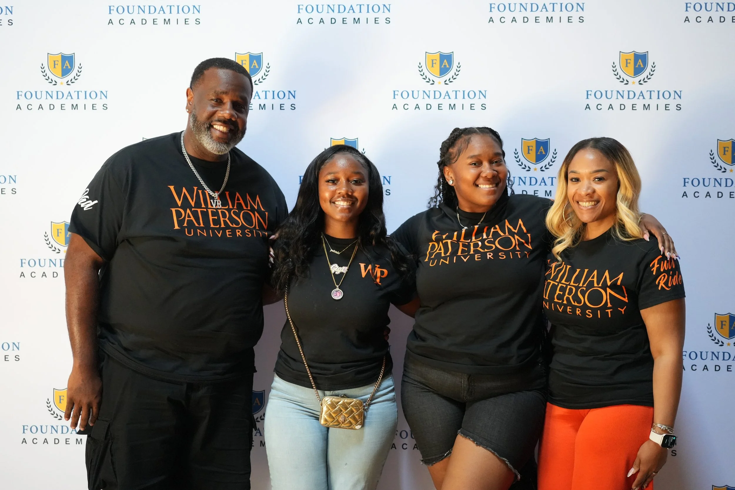 SeniorSigningDay_FA_2026_Web-87.jpg