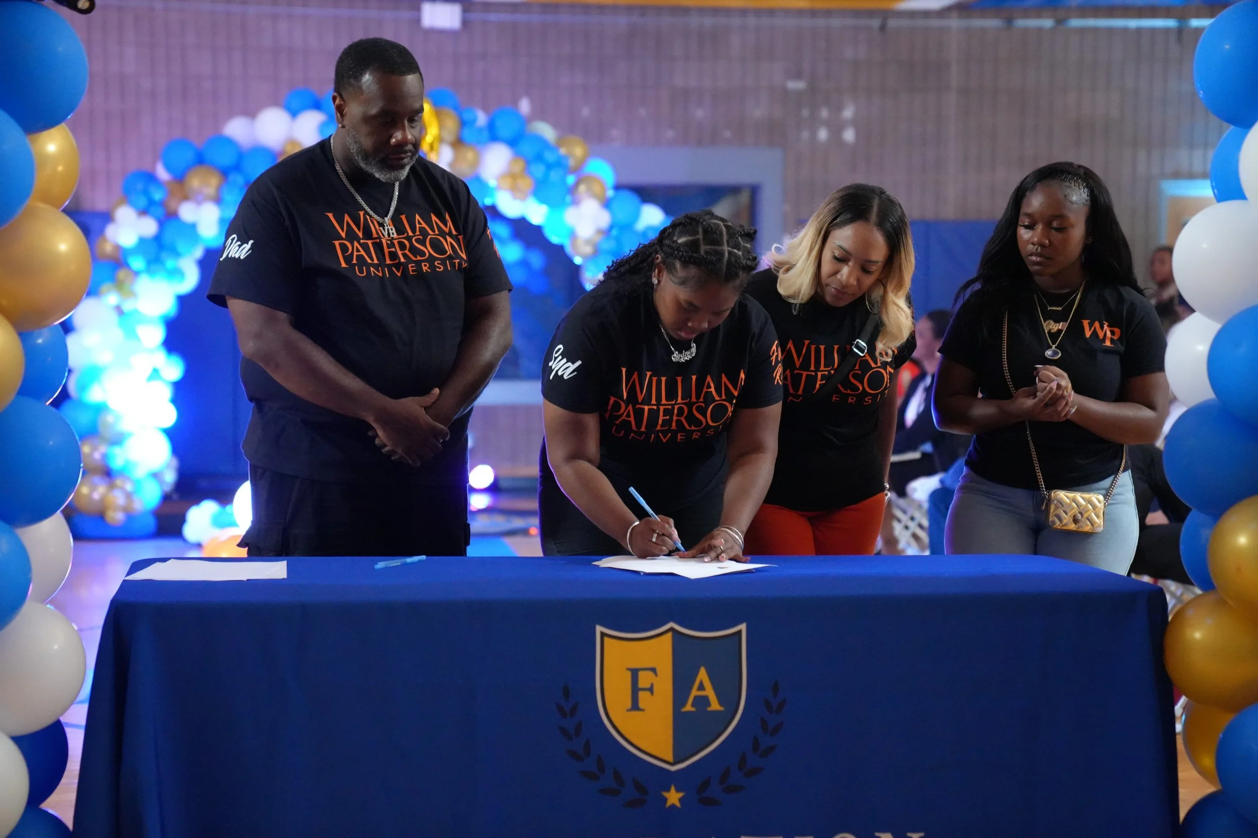 SeniorSigningDay_FA_2026_Web-137.jpg