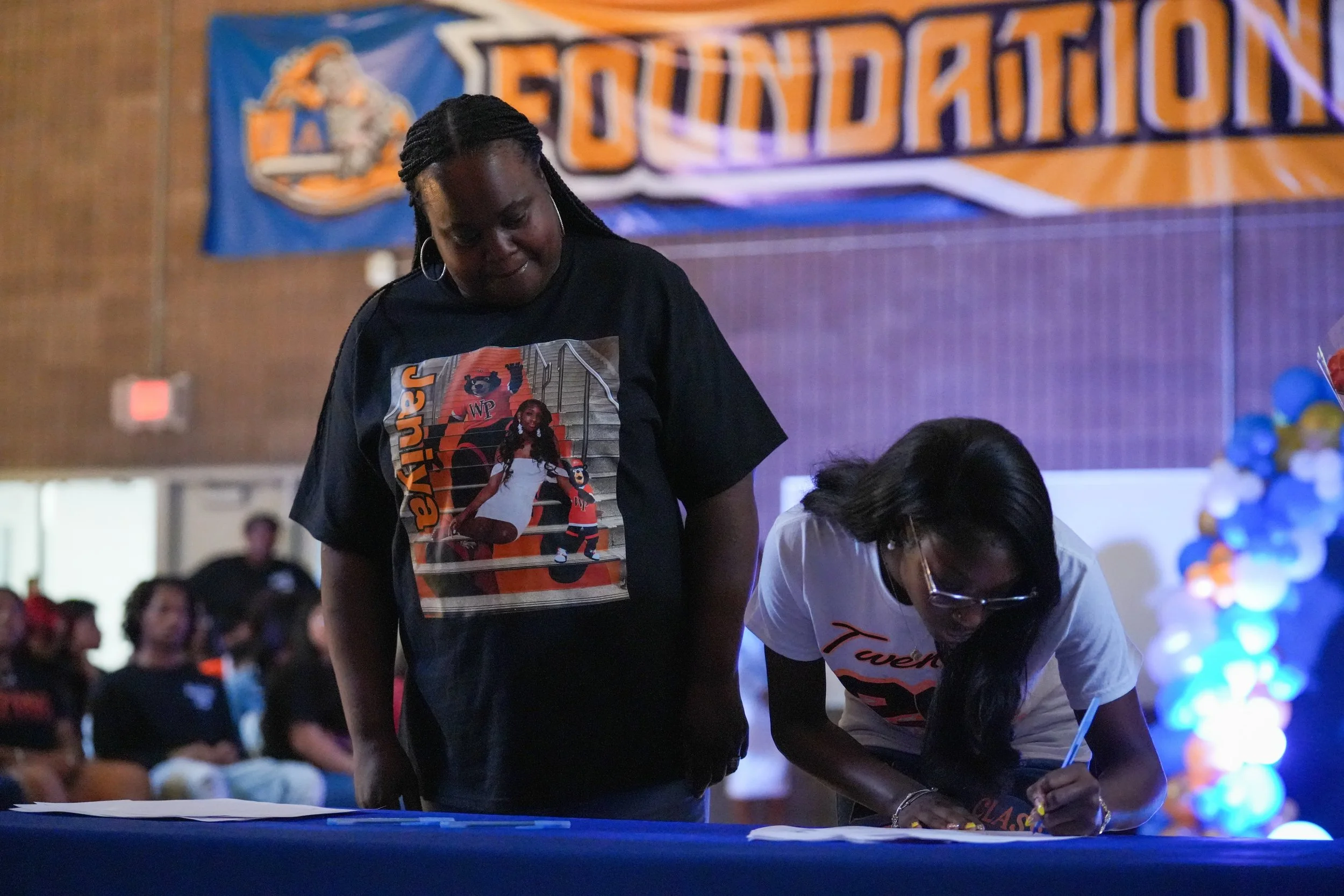 SeniorSigningDay_FA_2026_Web-143.jpg