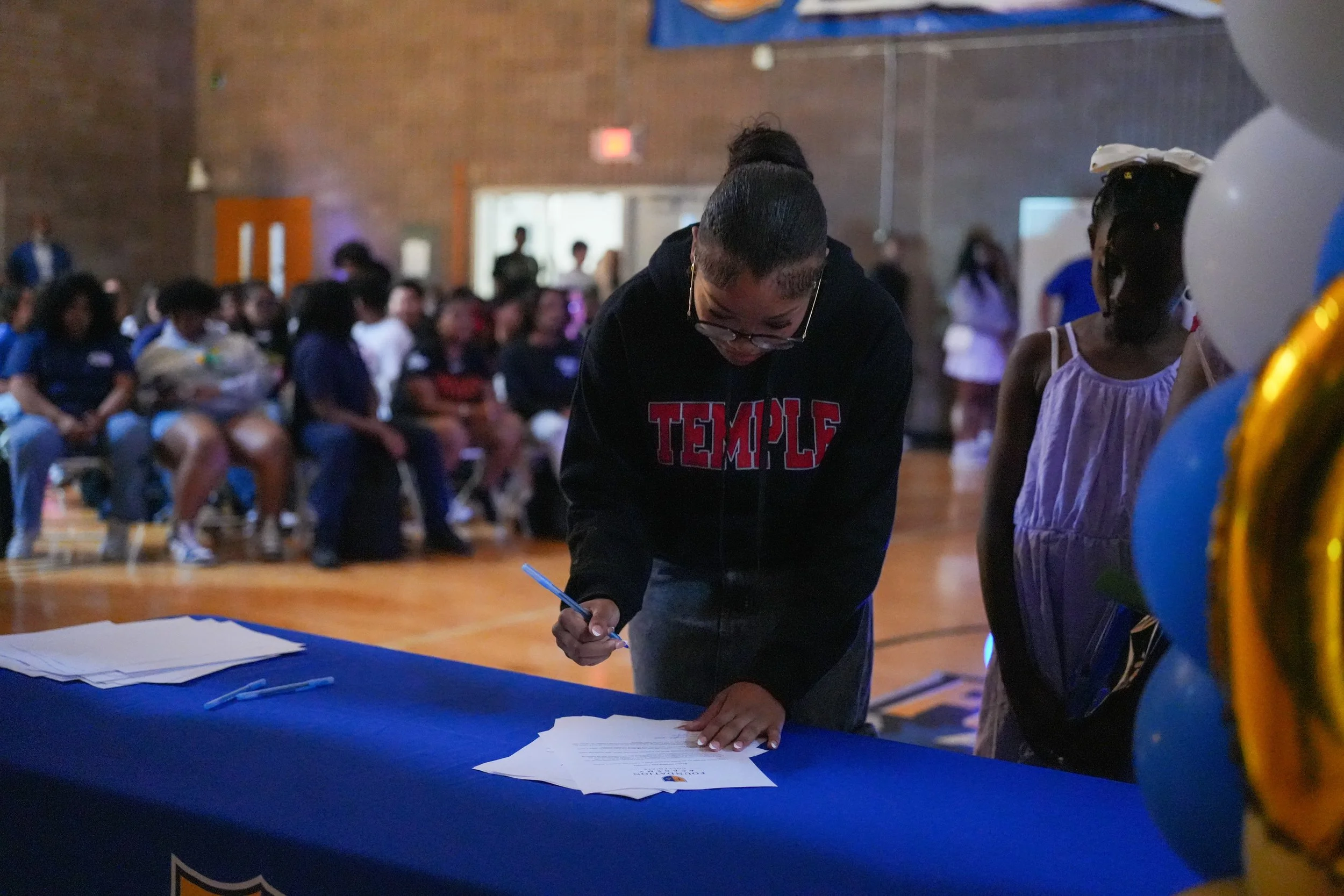 SeniorSigningDay_FA_2026_Web-159.jpg