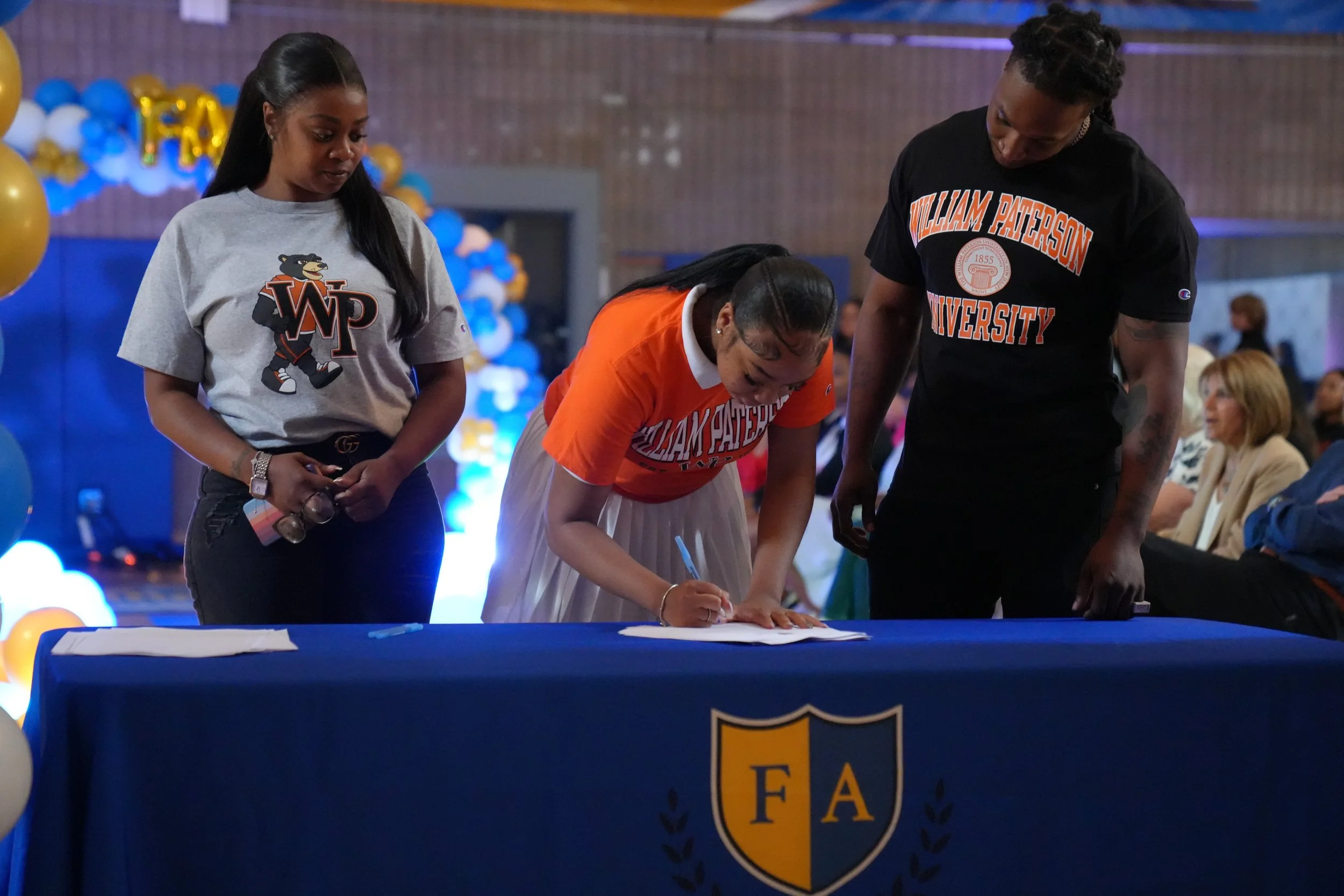 SeniorSigningDay_FA_2026_Web-180.jpg