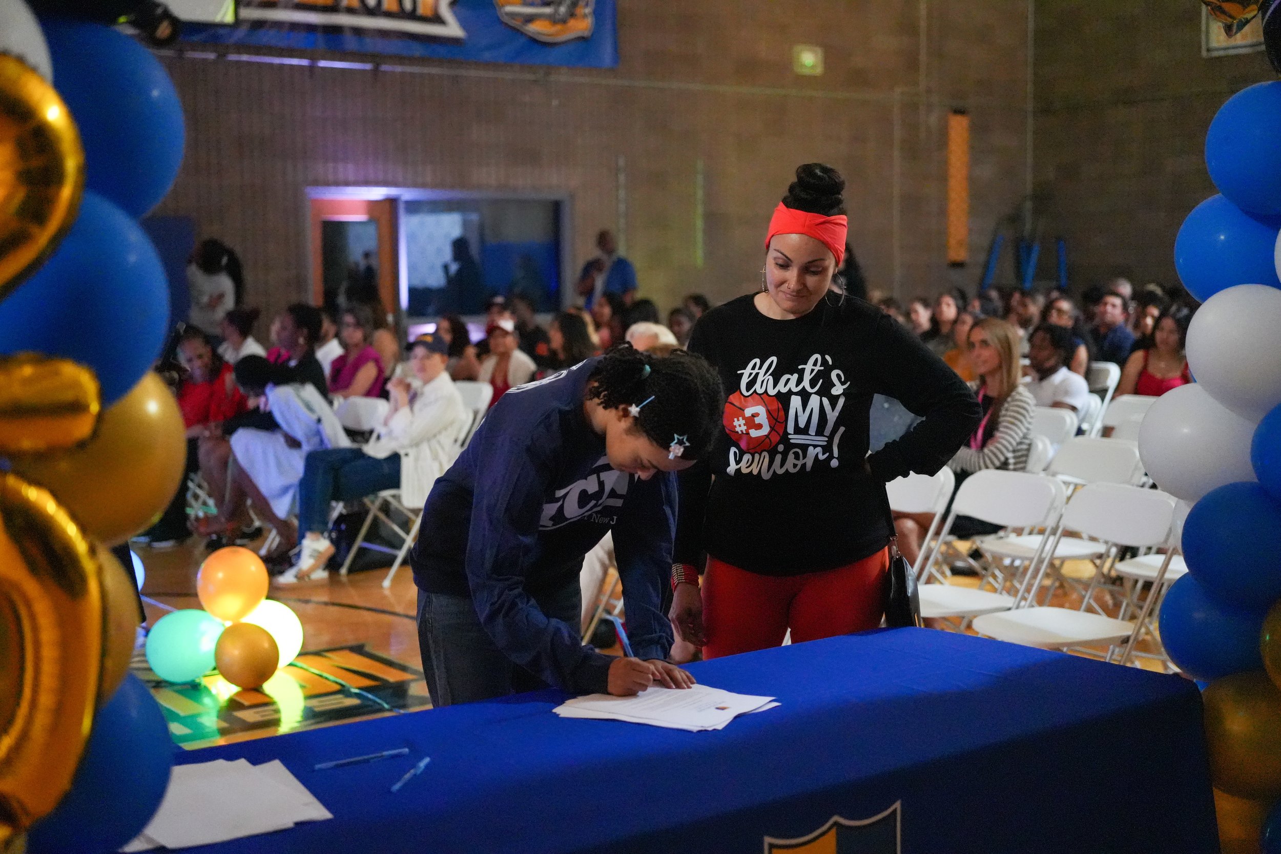 SeniorSigningDay_FA_2026_Web-185.jpg