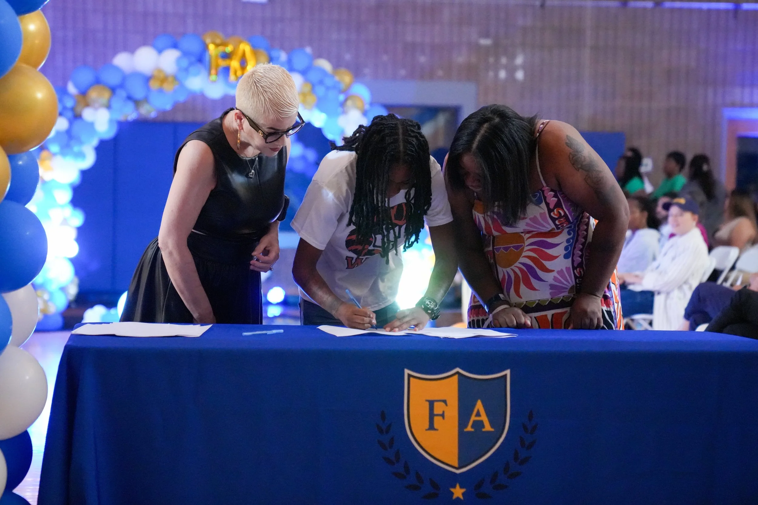 SeniorSigningDay_FA_2026_Web-198.jpg
