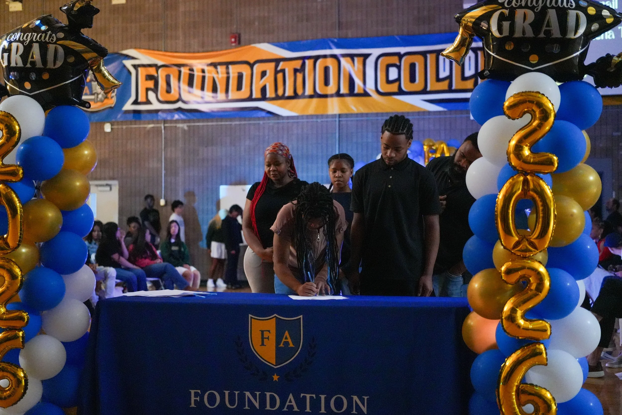SeniorSigningDay_FA_2026_Web-204.jpg