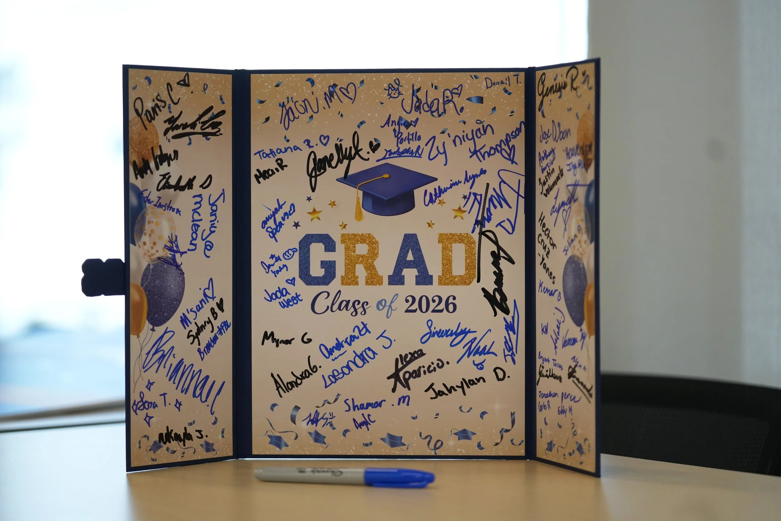 SeniorSigningDay_FA_2026_Web-217.jpg