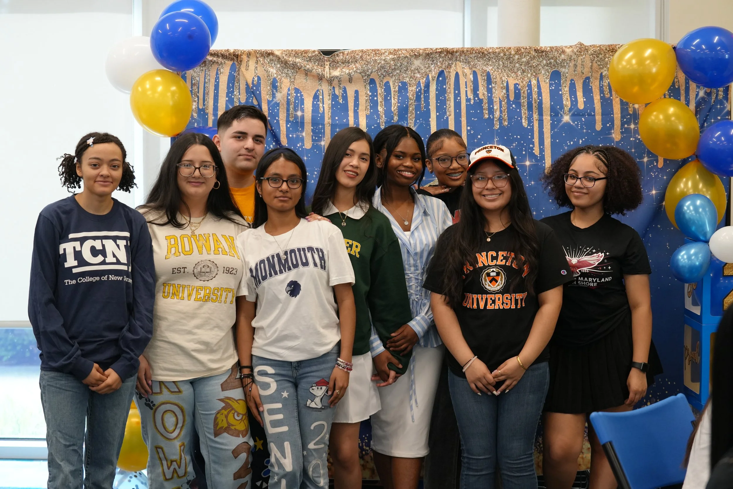 SeniorSigningDay_FA_2026_Web-223.jpg