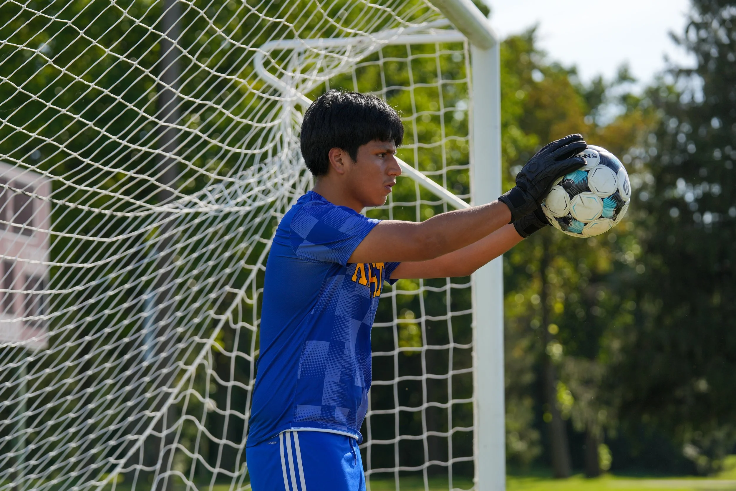 FA_BoysVarsitySoccer_2627_Web-090.jpg