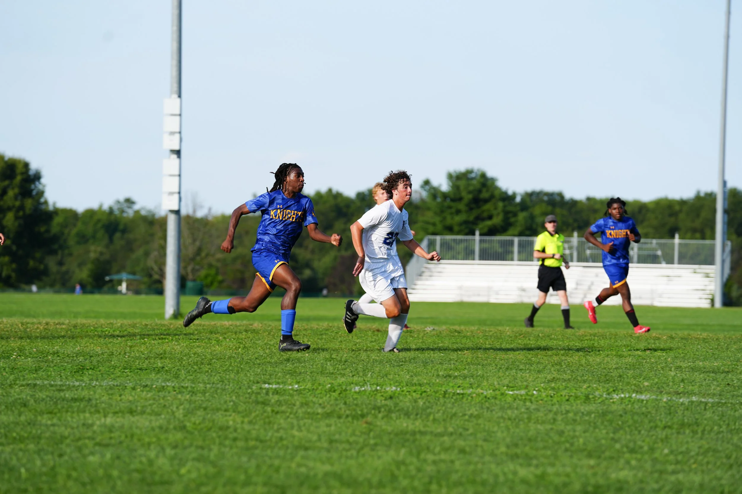 FA_BoysVarsitySoccer_2627_Web-112.jpg