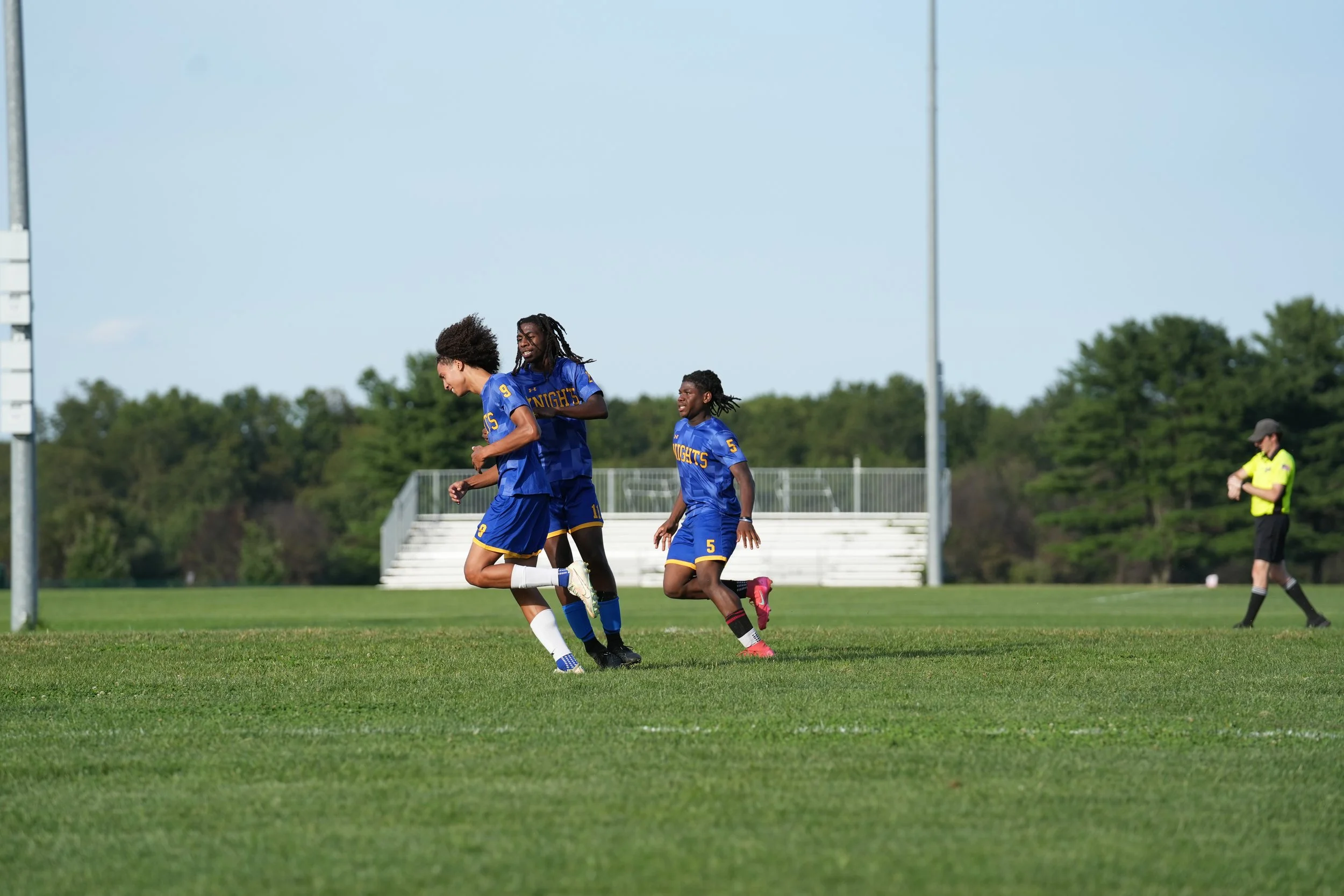FA_BoysVarsitySoccer_2627_Web-159.jpg