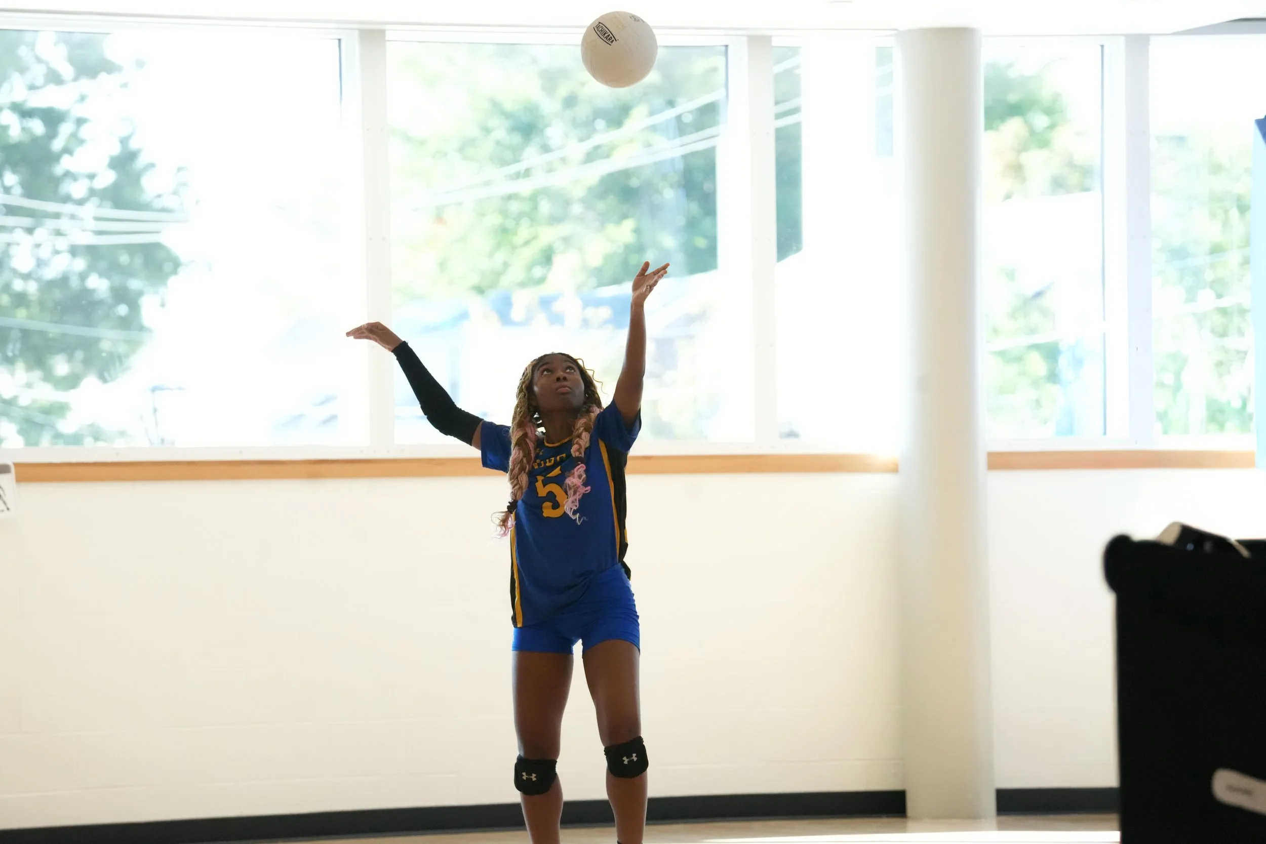 GirlsVarsityVolleyball_GameDay_2627_Web-06.jpg