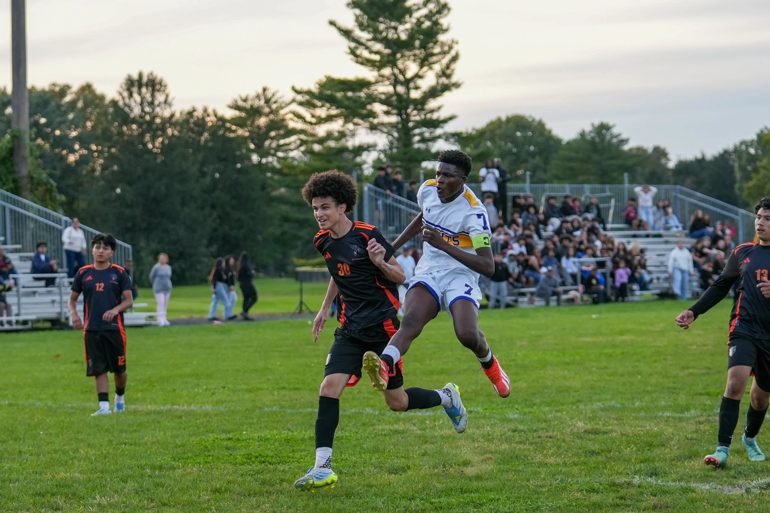 SeniorKnight_BoysVarsitySoccer_CCC_26_web_-08.jpg