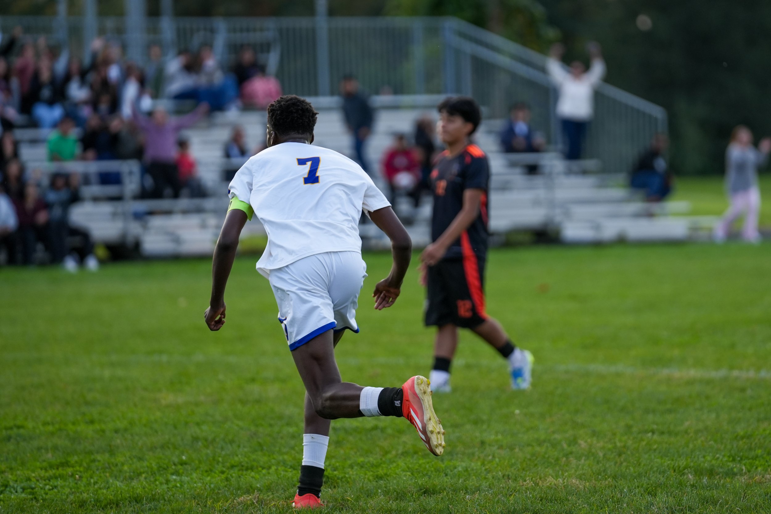 SeniorKnight_BoysVarsitySoccer_CCC_26_web_-09.jpg