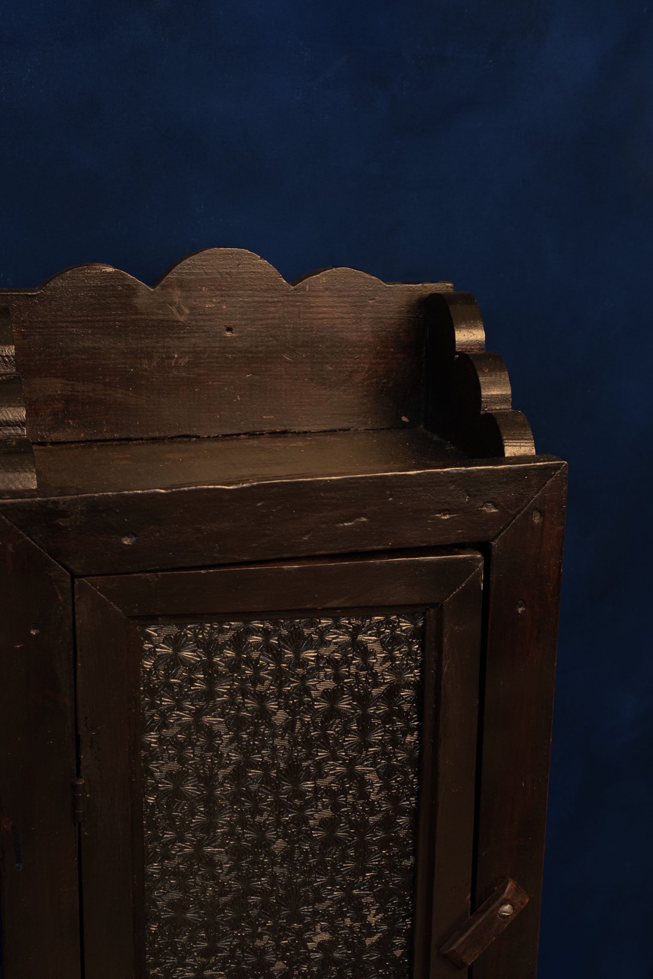 Old-Wooden-Vanity-Cabinet-2.jpg