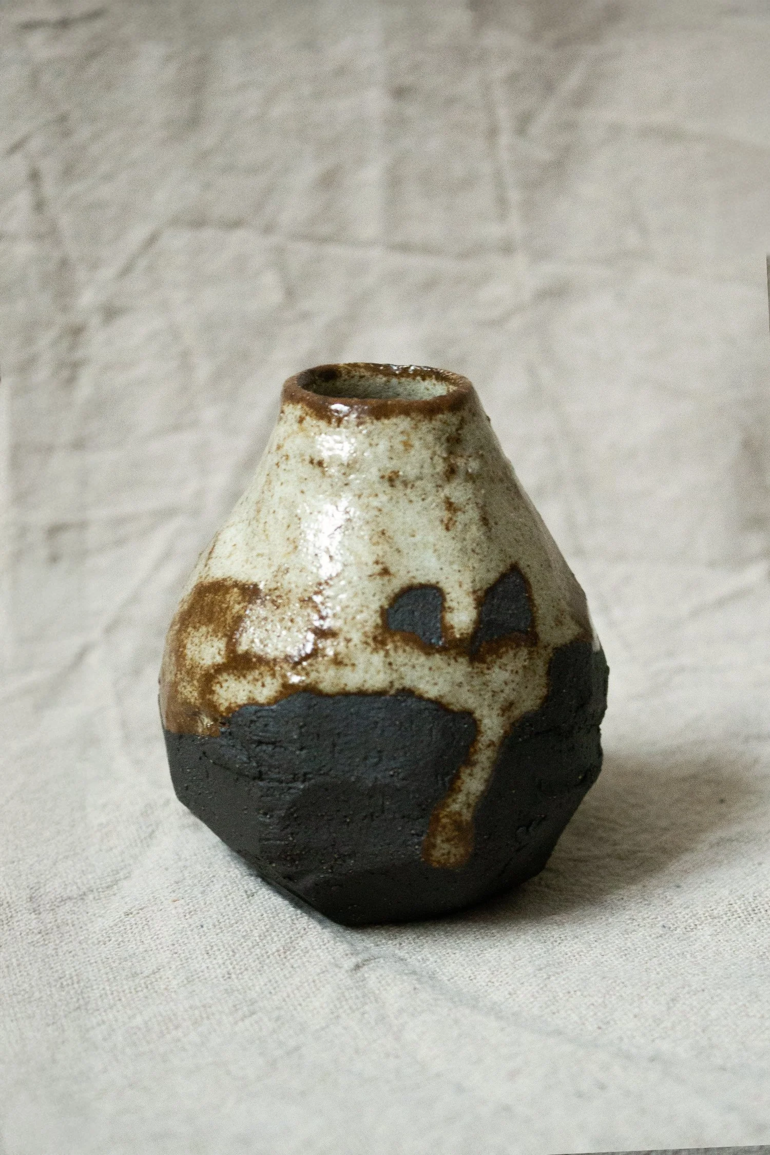 Small kurinuki vase Fragment