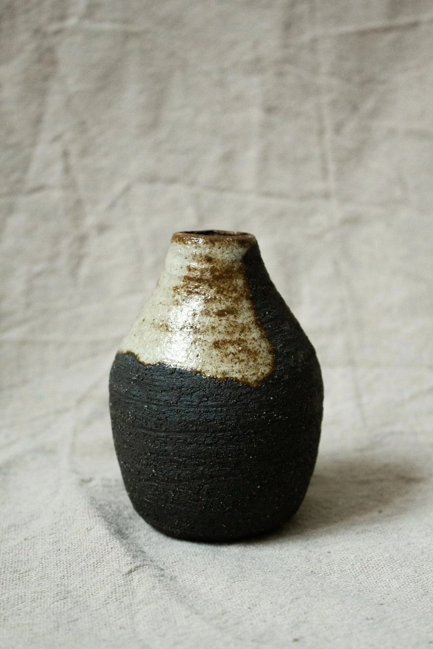Small vase Relic