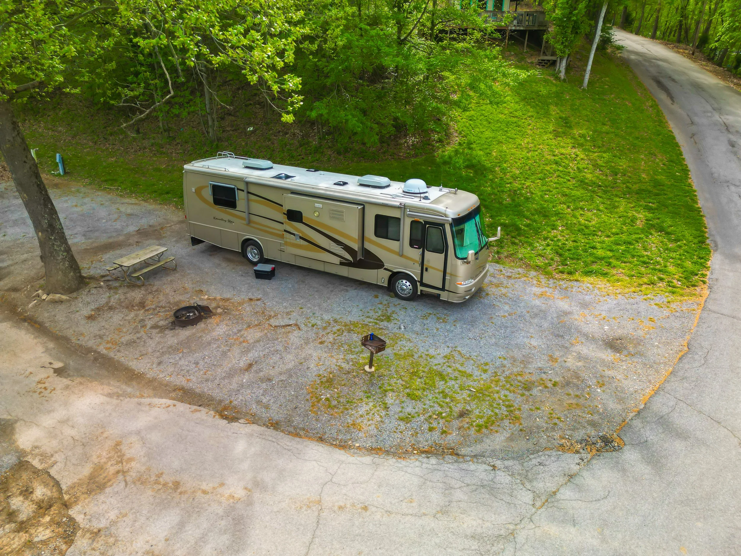 lakeview campsite 47 at holiday hills resort on lake barkley near land between the lakes, crappie fishing haven