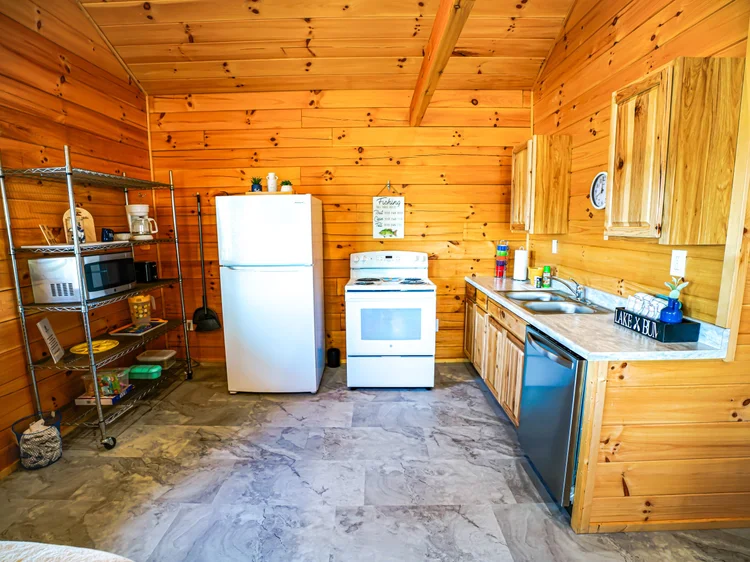 Holiday Hills Log Cabin kitchen with complete appliances
