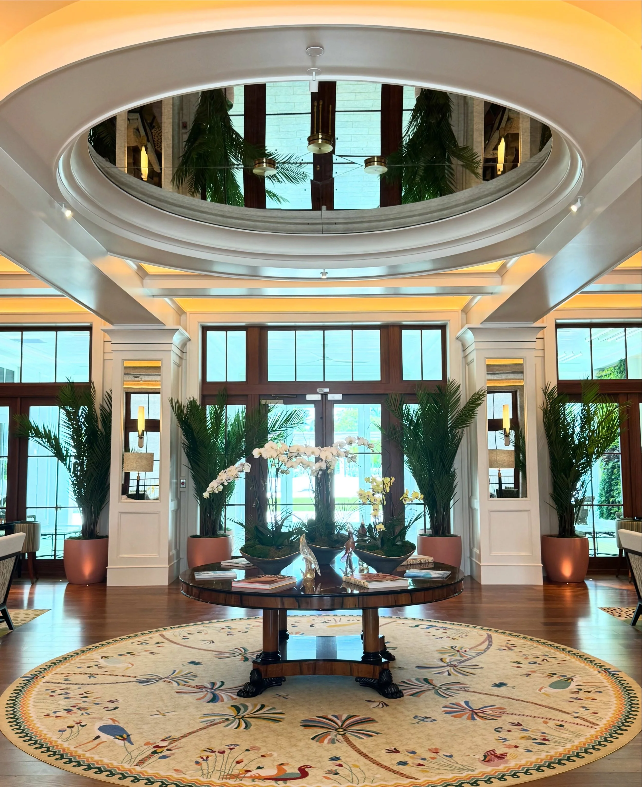Visited the beautiful Olde Naples Hotel this morning for the first time and I&rsquo;m so impressed at the use of color, bold patterns and unique decor choices that cohabitate seamlessly with the classic and timeless Old Florida features. It&rsquo;s s