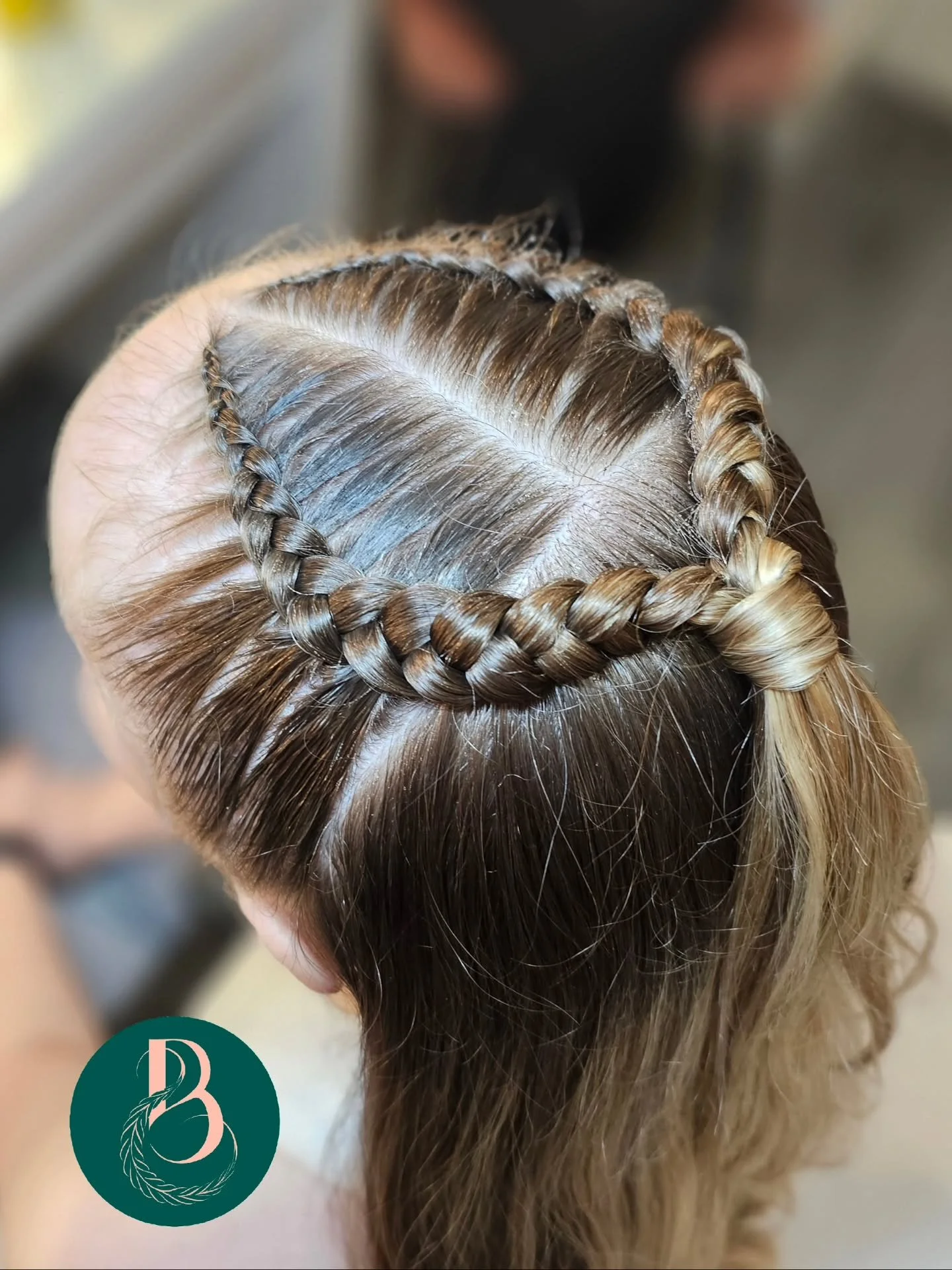 🩰 DANCR HAIR 🩰

The mums of Steps Dance School, Armadale, have been on it this morning!! I woke up to 5x Appointments booked for Friday 20th March - which means its nearly Dance Show Time!!

Book in today for your chosen Dance Hairstyle - Half Up D