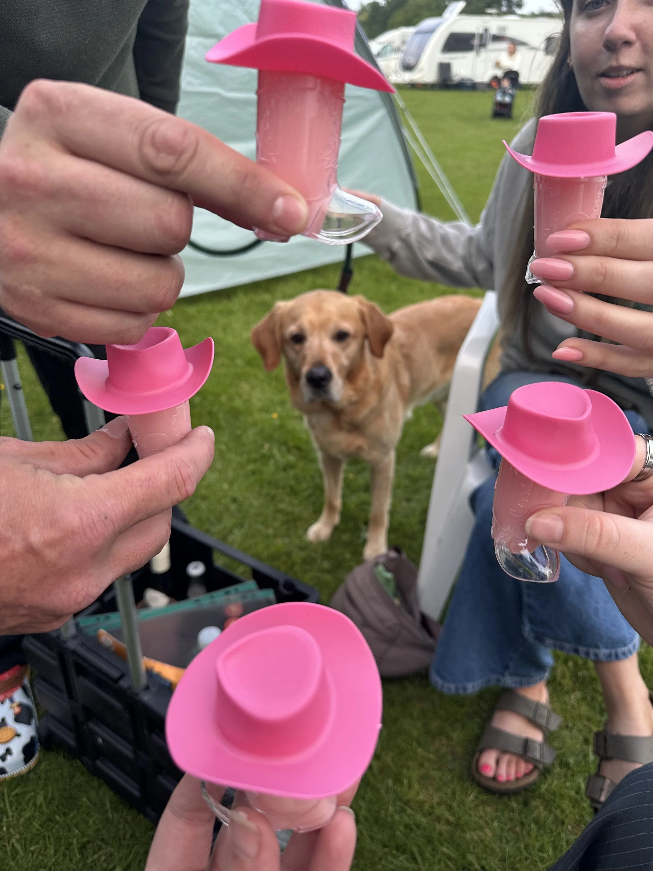 Lyndsay Eaves Friends and 1 dog.jpeg