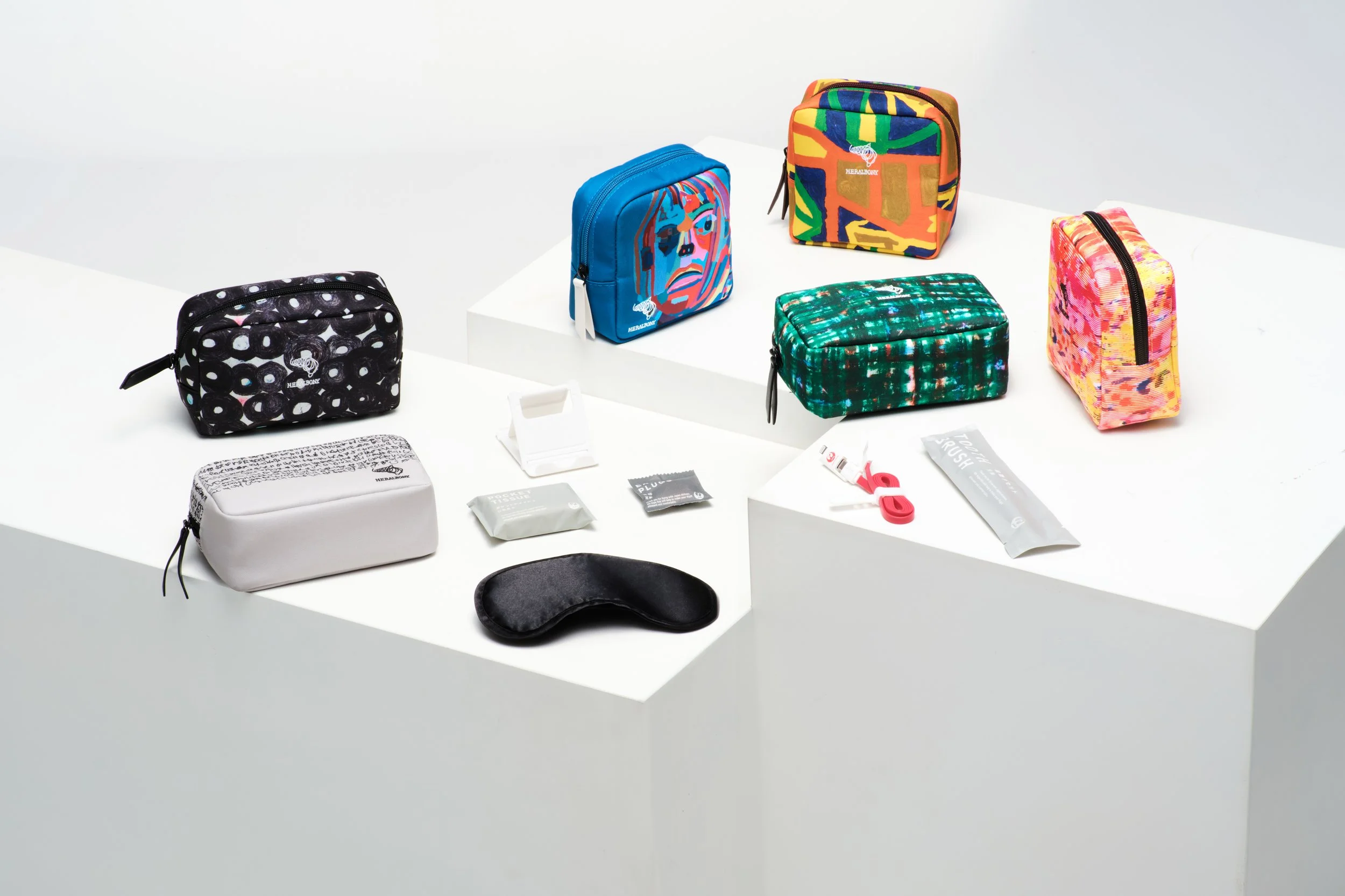 Heralbony, Inflight Amenity-kit