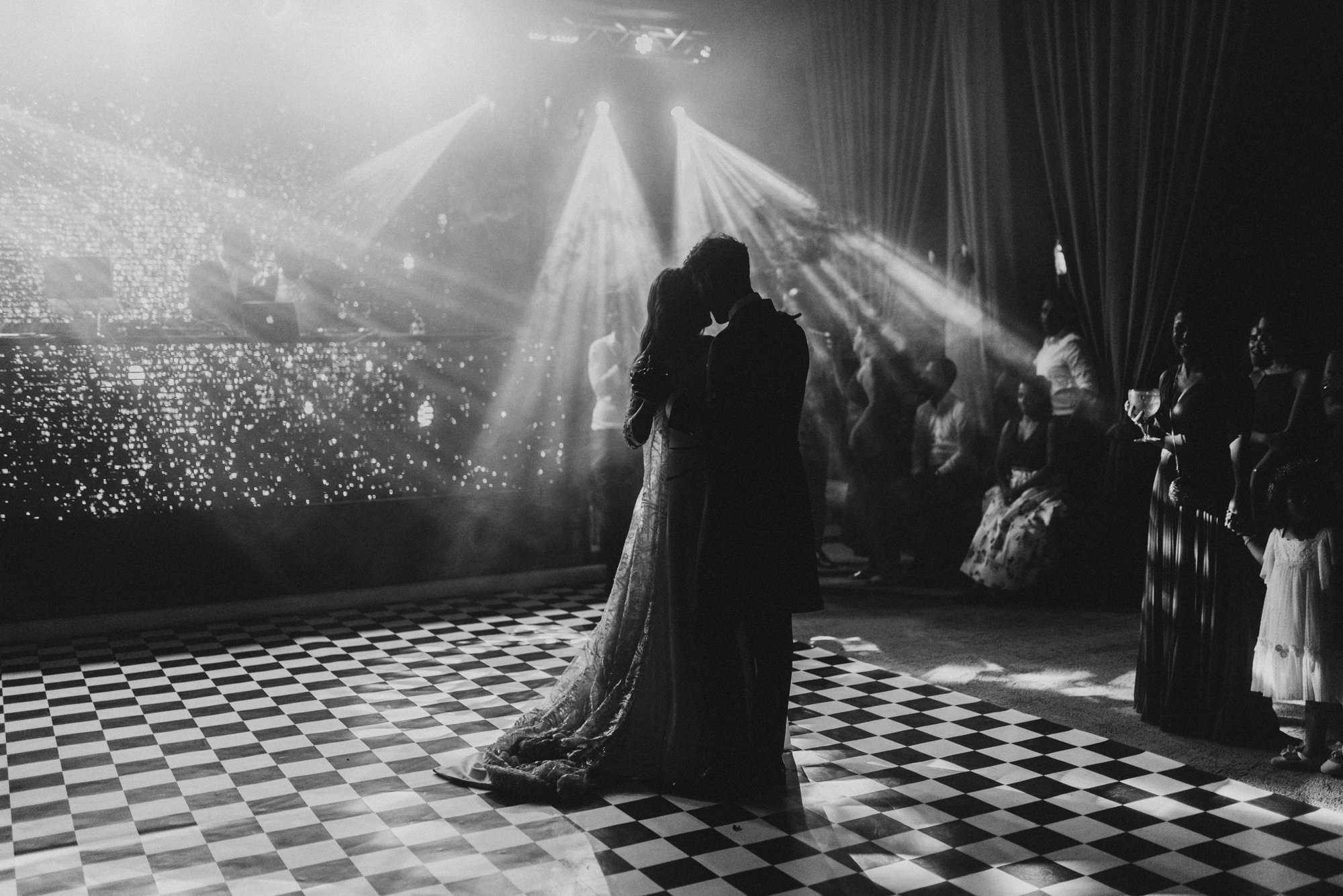 Diana_Pedro_preview_Luminous_Photography-33.jpg