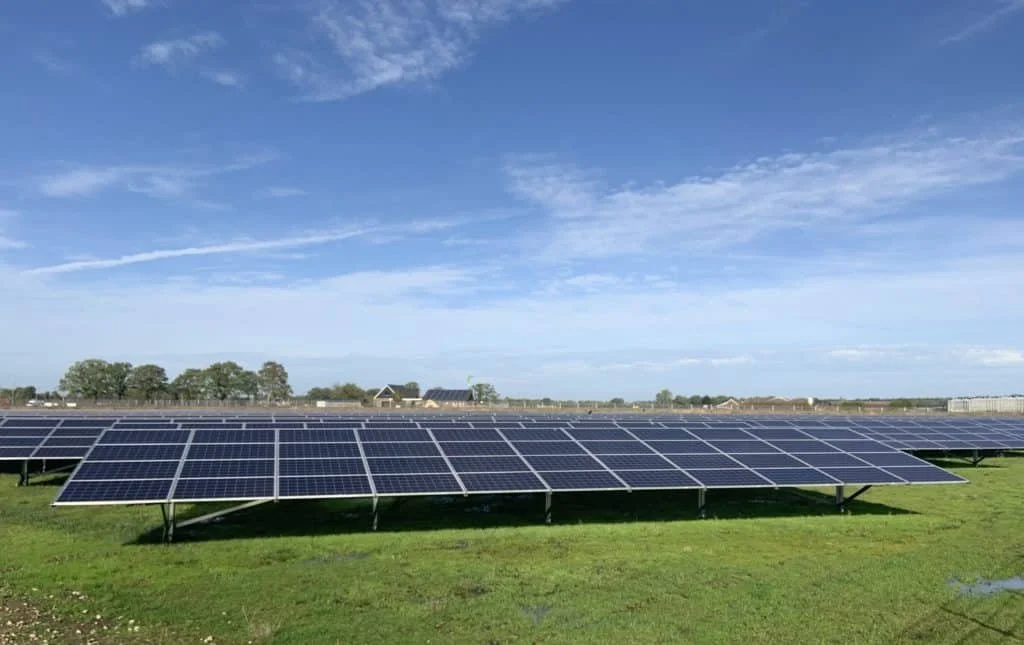 Zonnepark met gietwaterberging Heusden