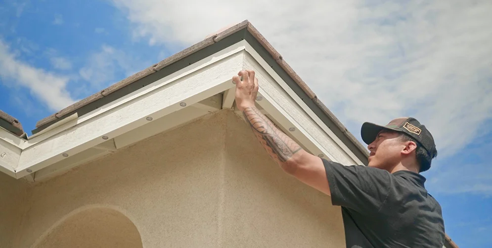 We offer Christmas/Holiday lighting services in Corpus Christi and the Coastal Bend Region.