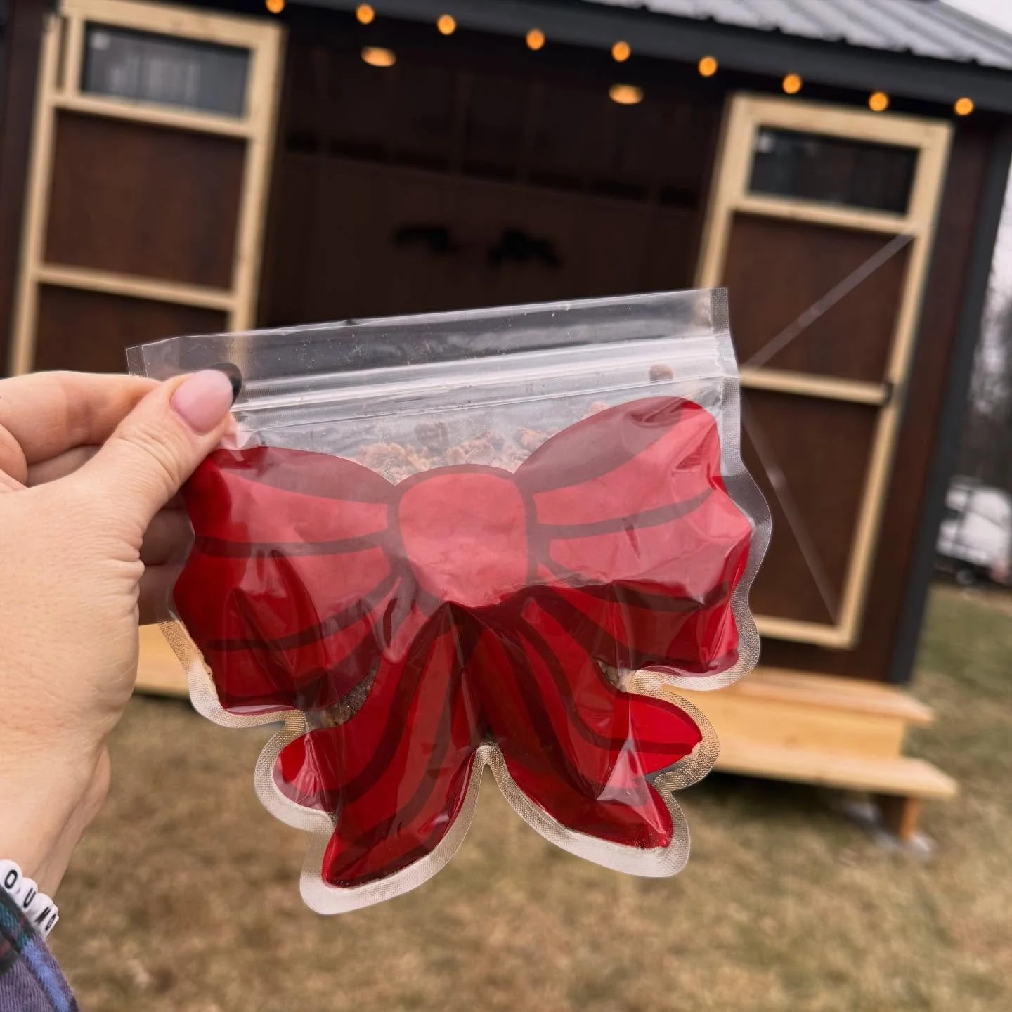 ✨ We&rsquo;re open today for the final day this weekend &mdash; now until 8 PM! ✨

Our holiday-blended Gingerbread Granola is officially restocked, and it&rsquo;s everything you love about Christmas spices in one cozy bite. 🎄❤️

Come grab yours whil