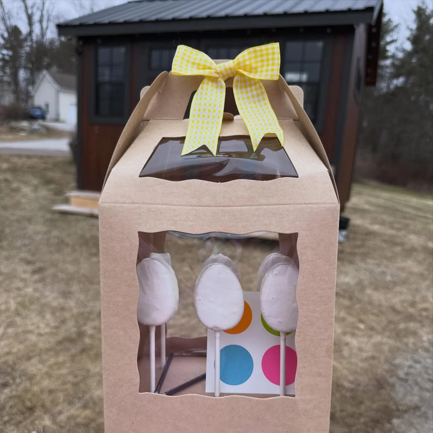 The shelves are full and the oven has been busy&hellip; we&rsquo;re ready for the holiday weekend. 🐣🌷

Inside the Dough House this weekend you&rsquo;ll find a lineup of festive favorites and fresh bakes including:
&bull; Original Sourdough
&bull; E