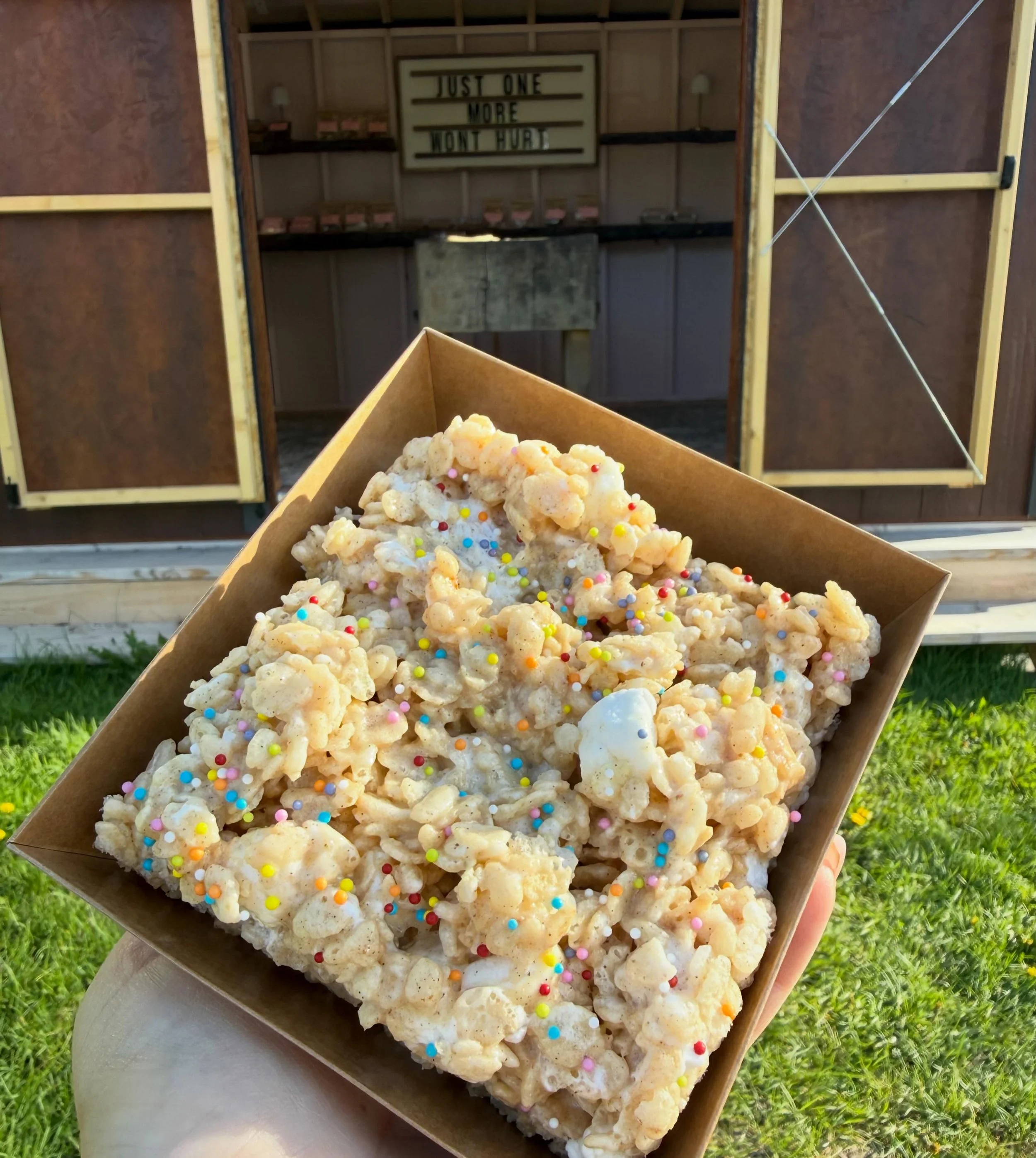 You all keep raving about them&hellip; and they keep selling out just as fast. 👀 ✨ 

Our old-fashioned rice krispie treats have officially become famous for all the right reasons. Soft, gooey, perfectly chewy, and packed with that rich brown butter 