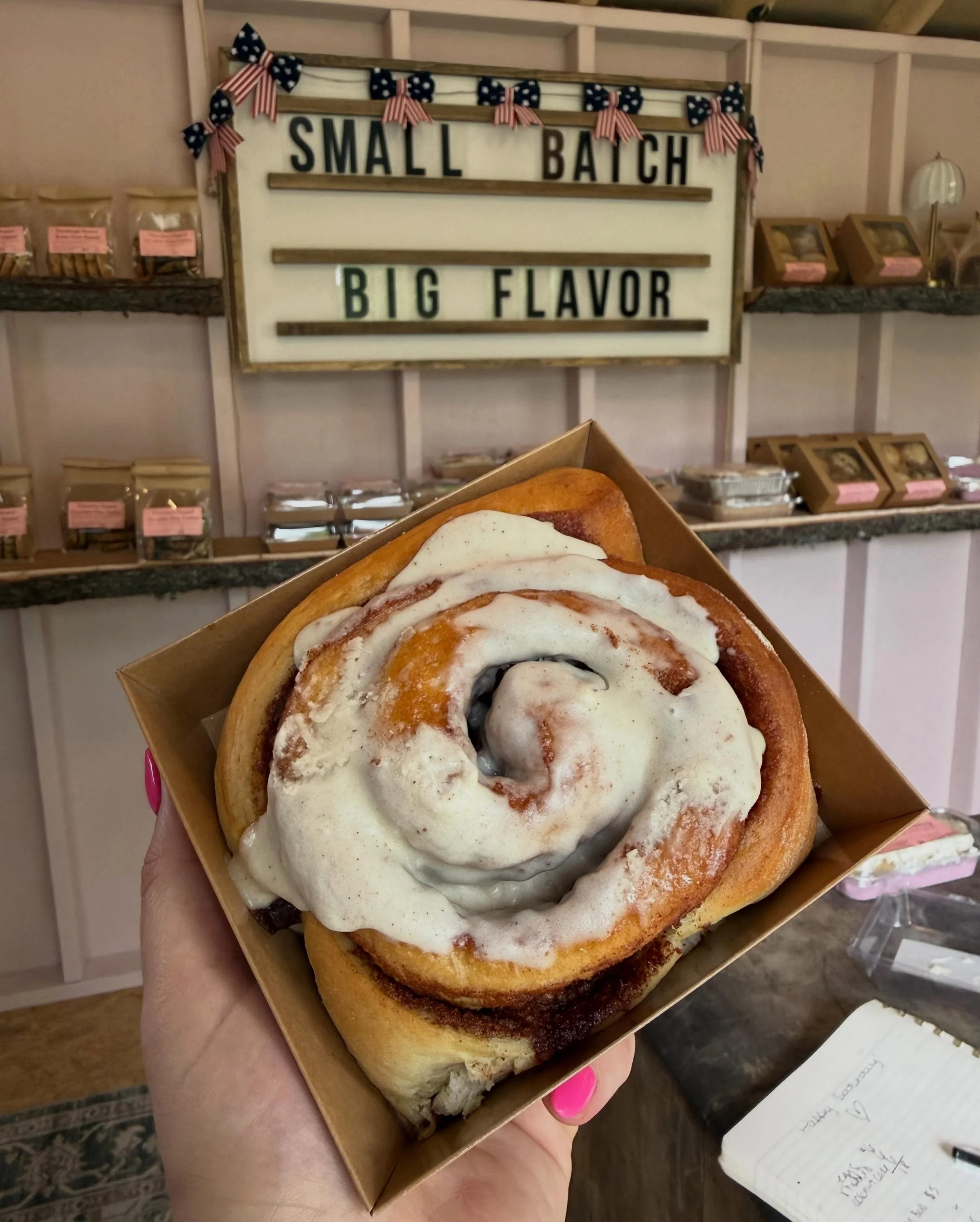 CINNAMON ROLL SATURDAY, our favorite day of the week 🤎

We went big this weekend and baked up a whole lot of our brown butter maple cinnamon rolls because we know how much you all love them. We&rsquo;re hoping there&rsquo;s enough for everyone, but 