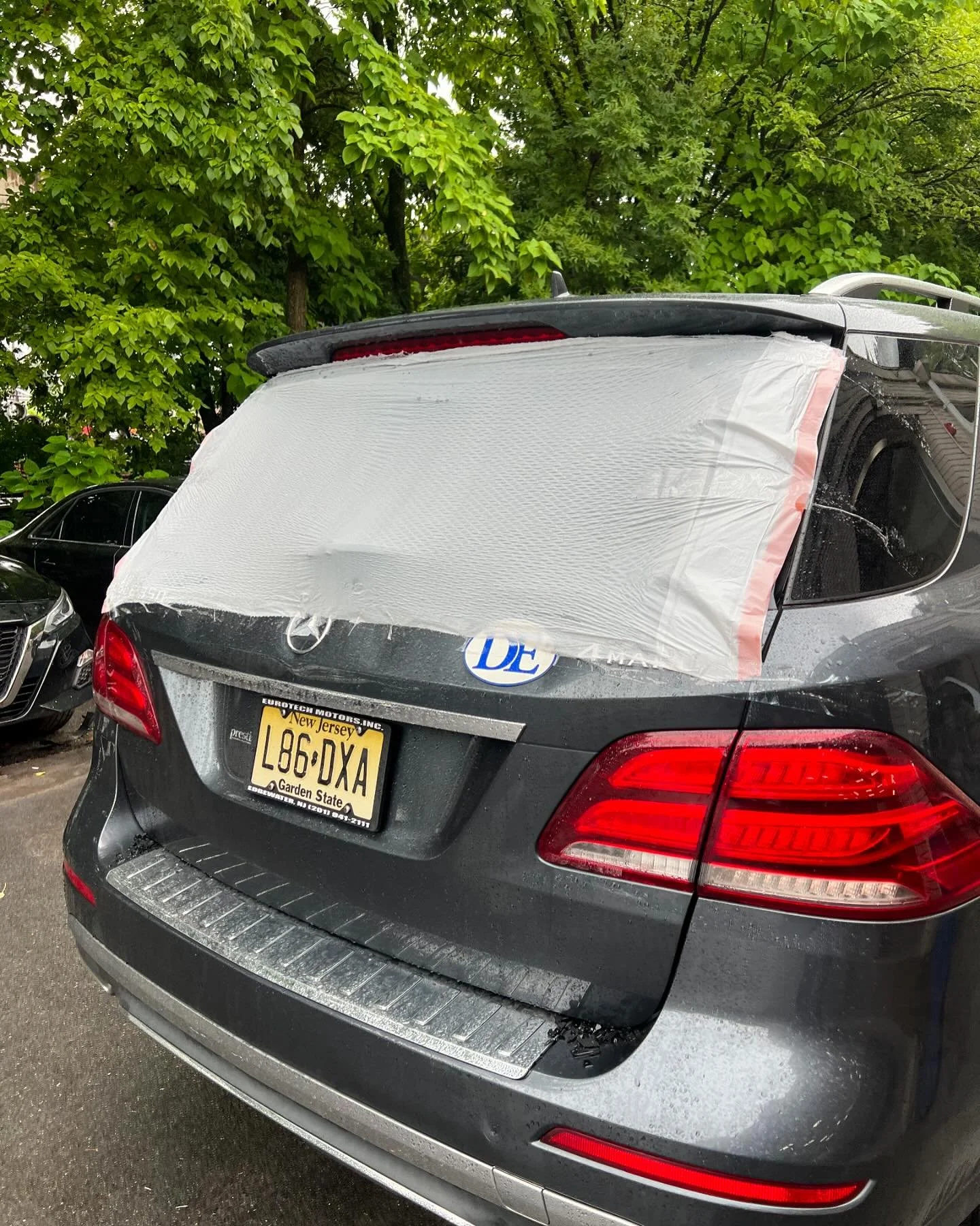 We repaired the left gate on this Mercedes Benz Gle 350. 🤩🤩👍🏻