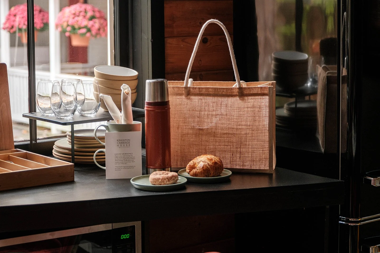 Kingston-Carriage-House_Moto-Grand_16-Breakfast.jpg