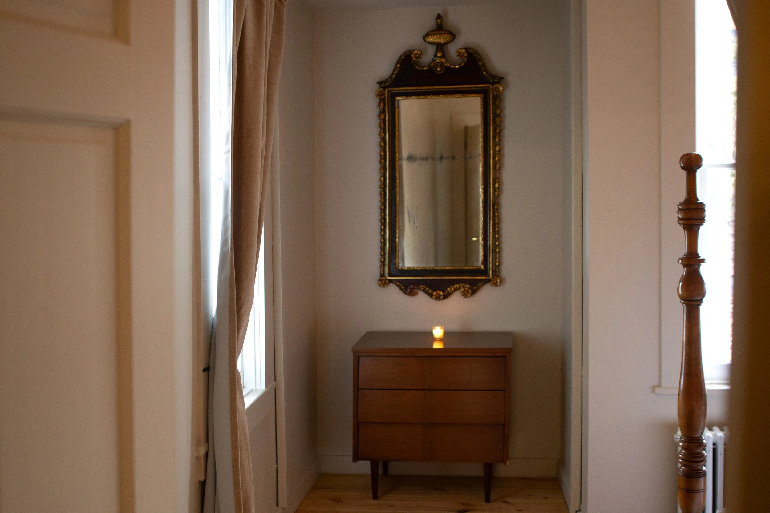 Kingston-Carriage-House_Garden_Suite_6_Bedroom.jpg
