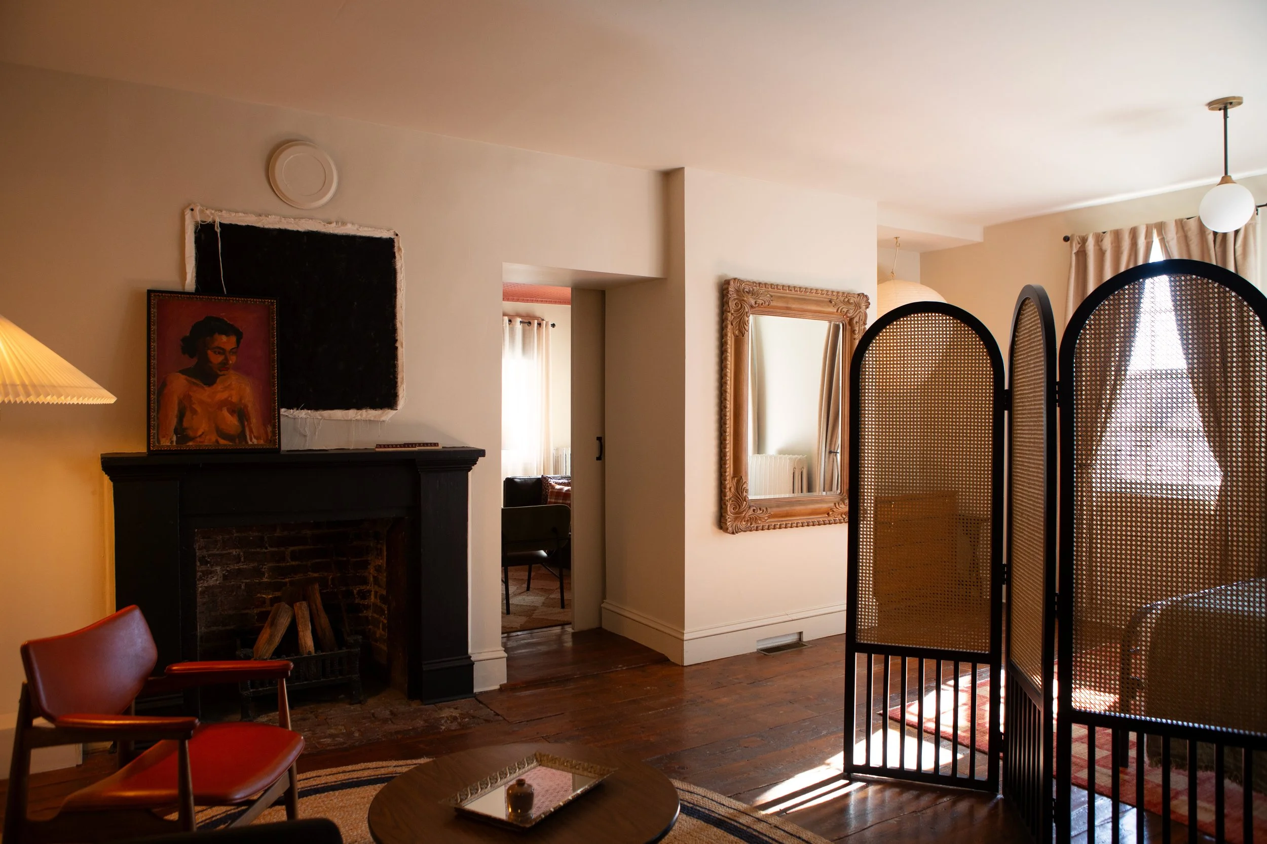 Kingston-Carriage-House_Parlour-Suite-6-Sitting Area.jpg