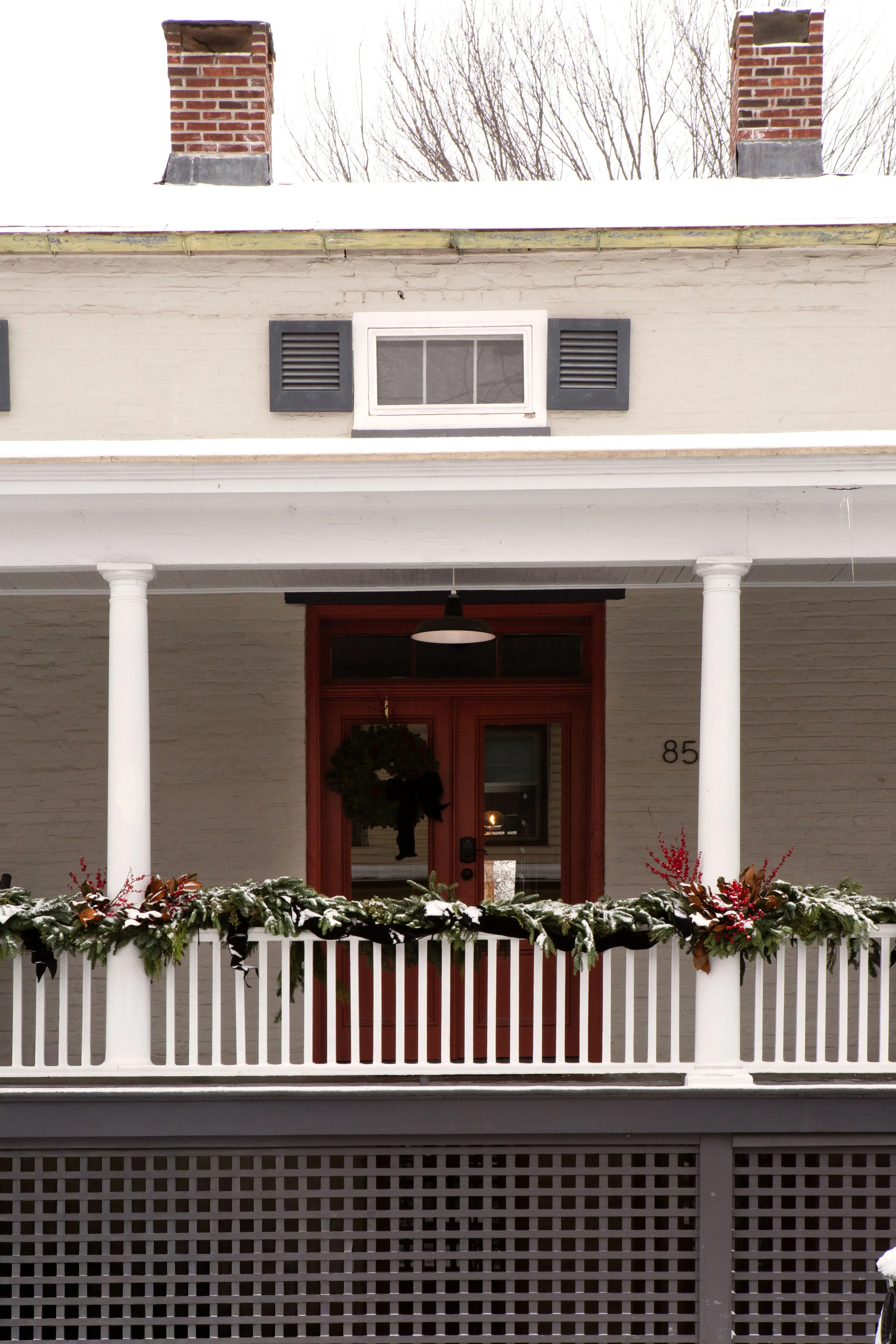 Kingston-Carriage-House_Snow_Front-Porch_M1A9263.jpg