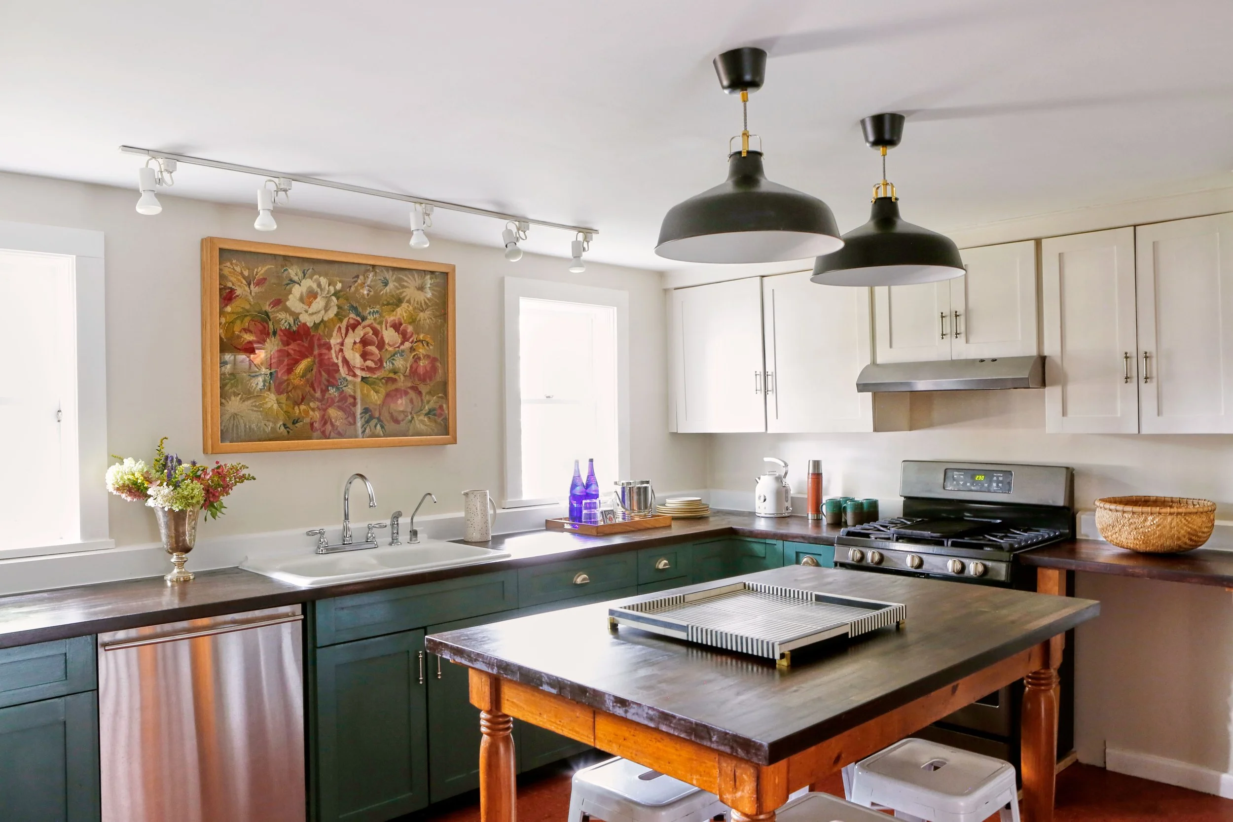 Kingston-Carriage-House_Parlour-Suite-11-Kitchen.jpg
