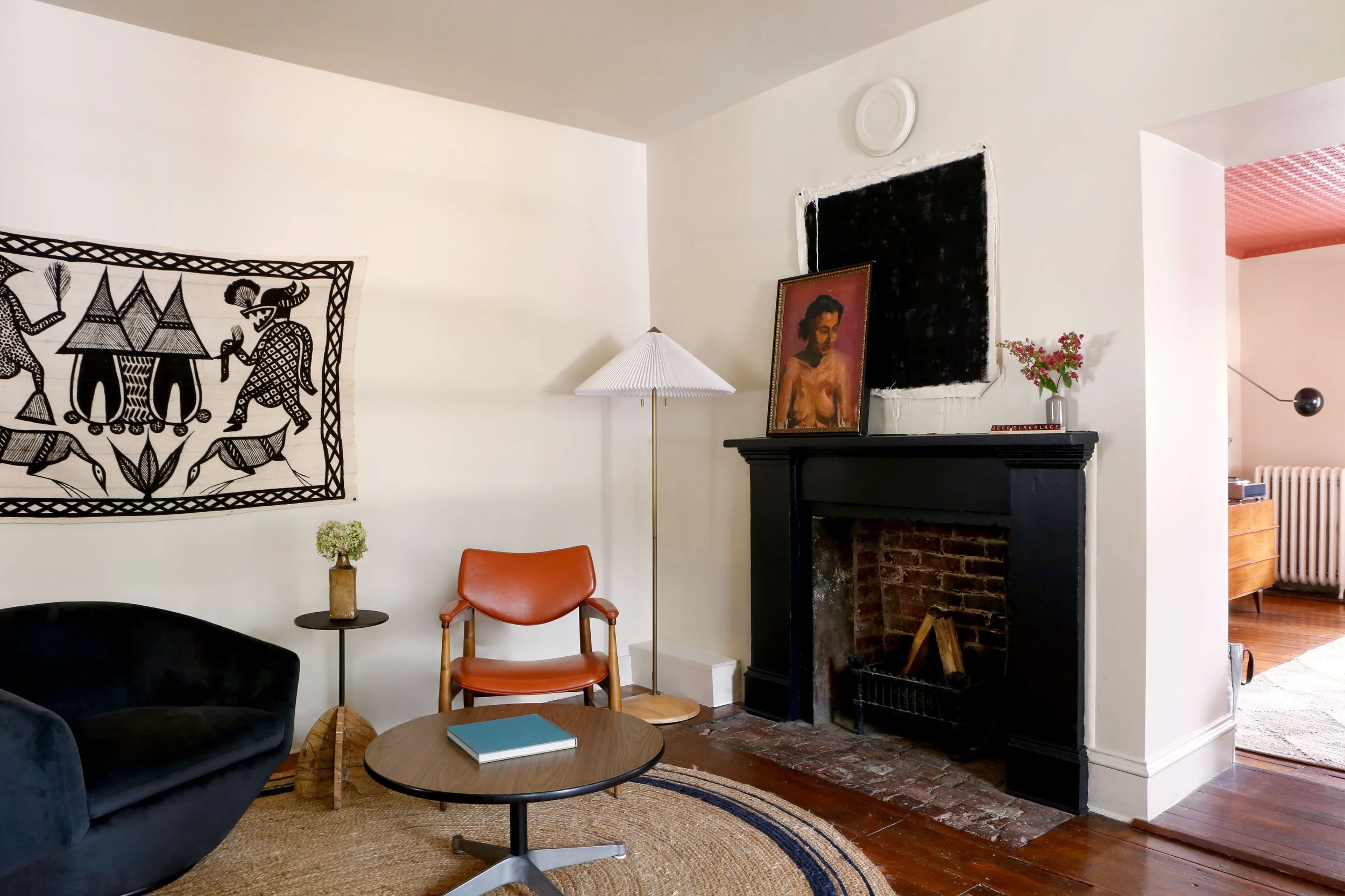 Kingston-Carriage-House_Parlour-Suite-8-Sitting Area.jpg