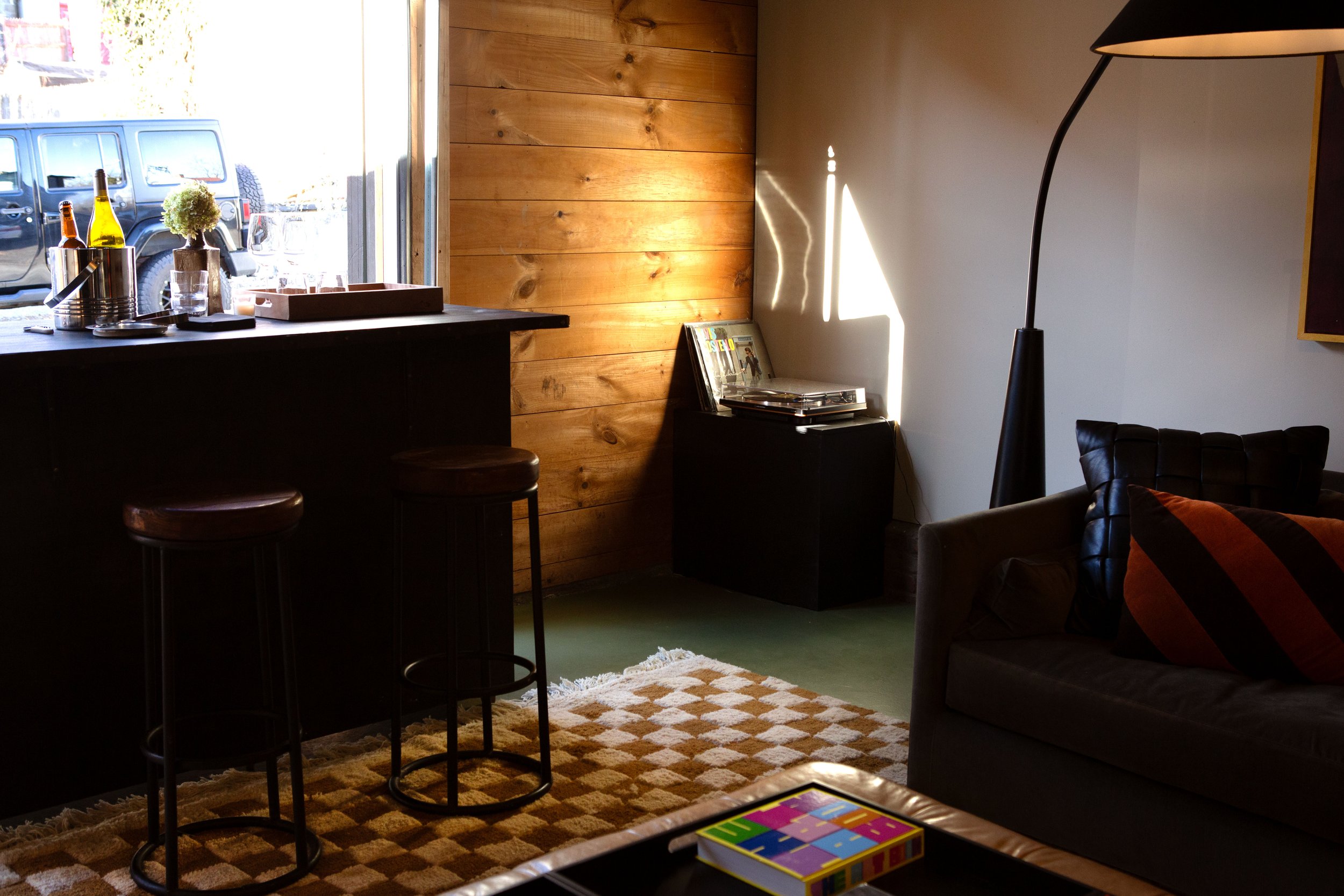 Kingston-Carriage-House_Moto-Grand_17-Record-Player.jpg