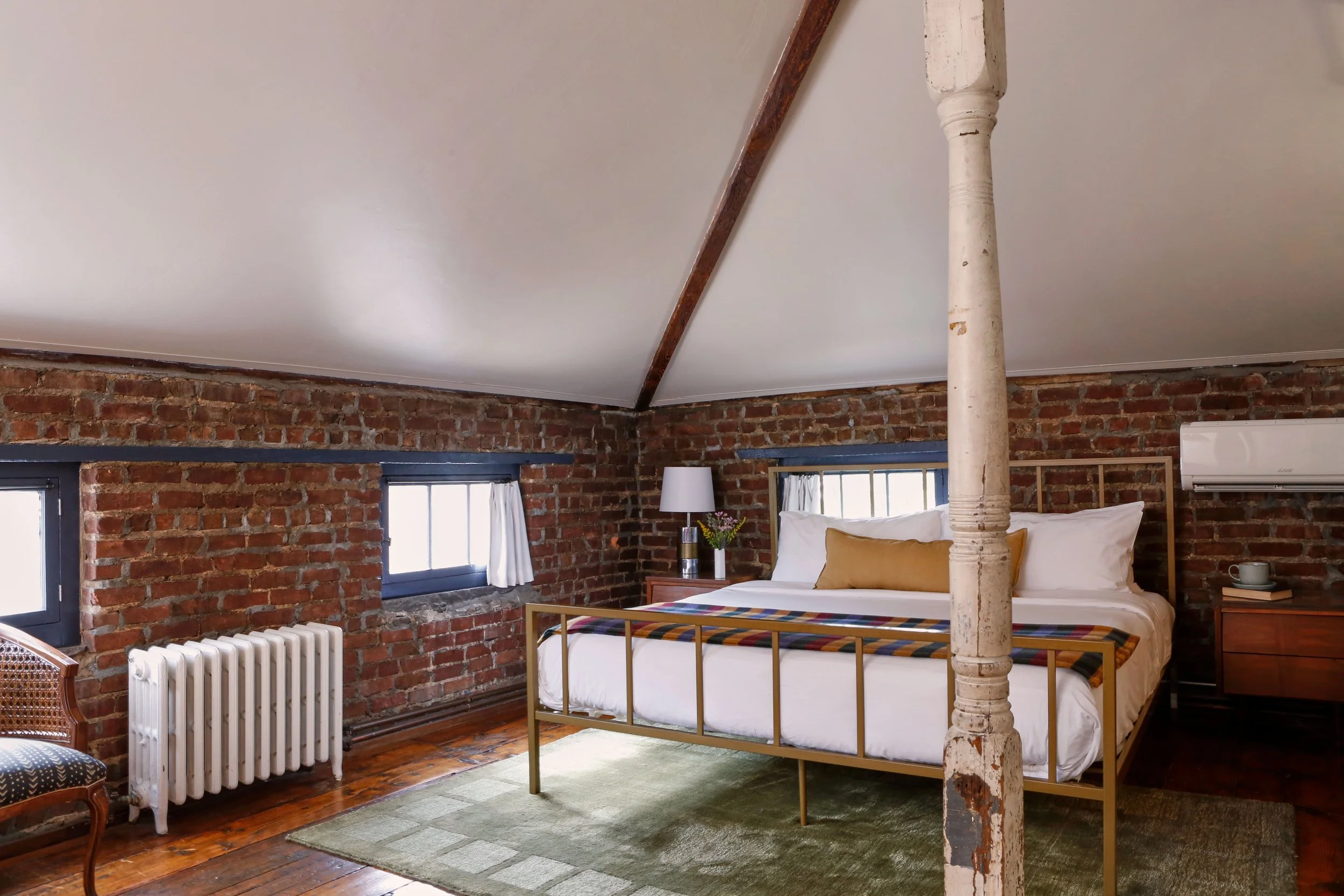 Kingston-Carriage-House_Drawing_Loft_3_Bedroom.jpg