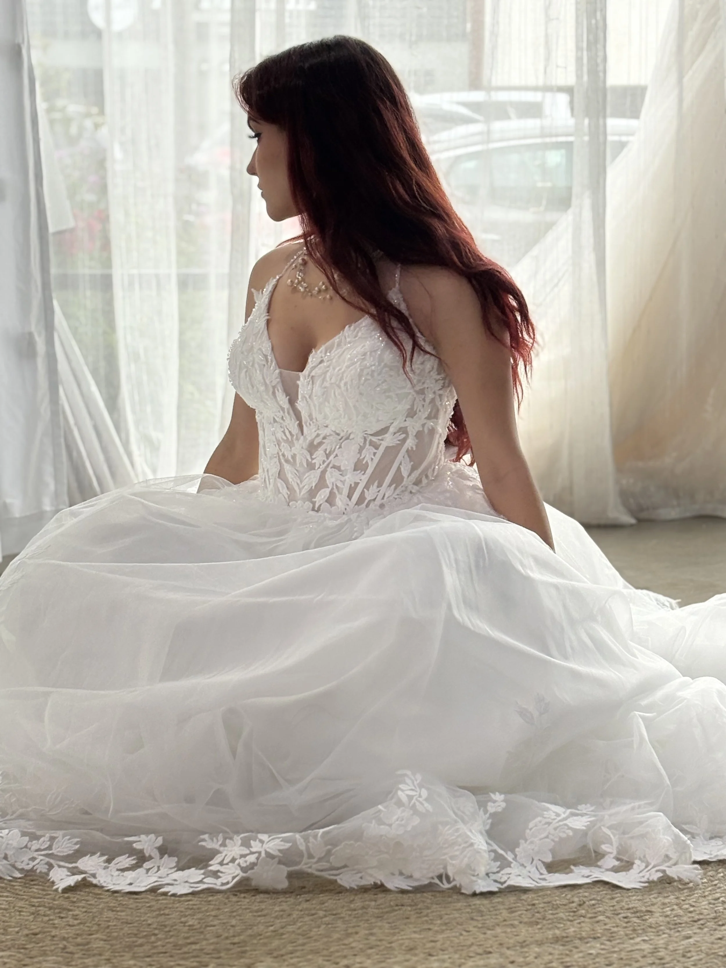 2025’s Most Popular Wedding Themes and What Dress Matches Each