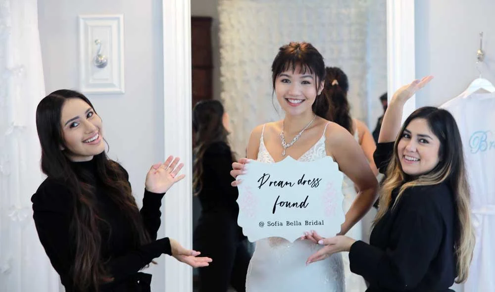 Do’s and Don’ts of Bringing Guests to Your Bridal Appointment