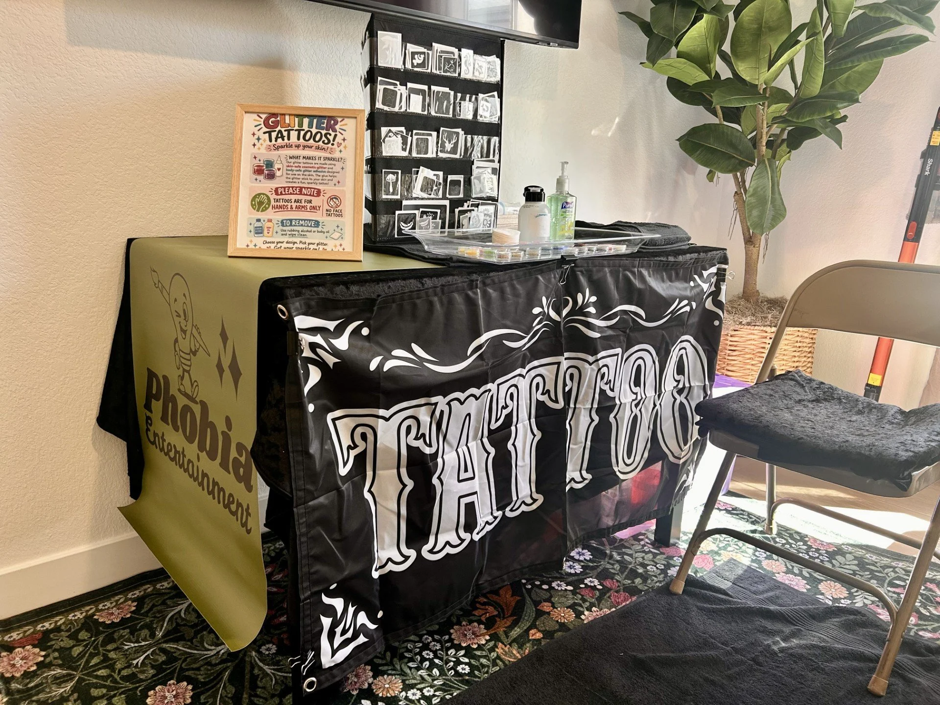 Glitter Tattoo Setup.jpg