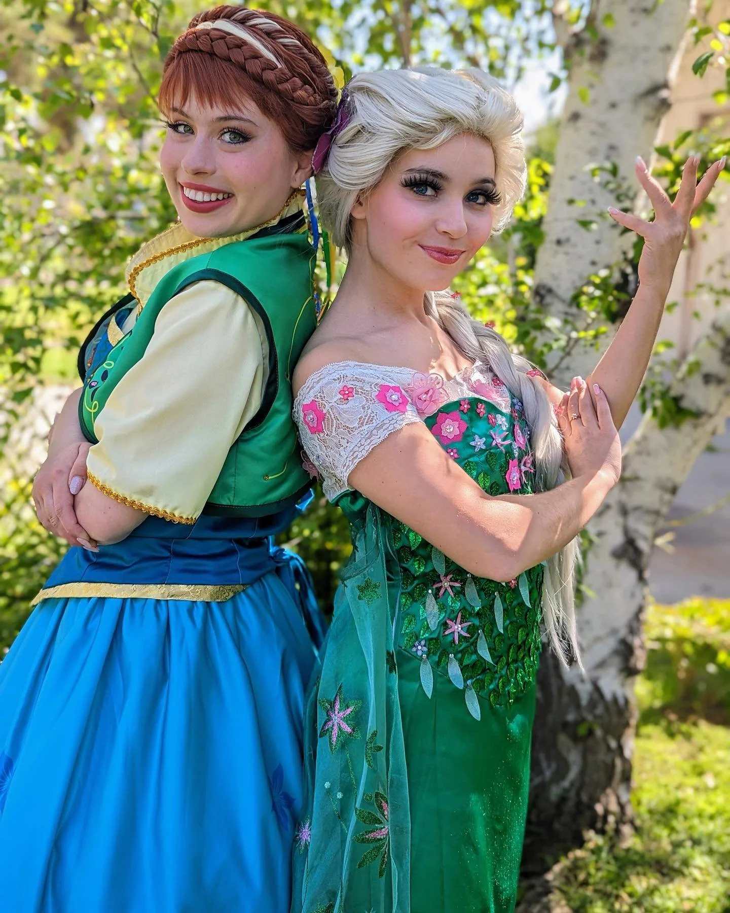 βοΈ Summer Magic is Here! βοΈ
Our Snow Sisters are trading snowflakes for sunshine and can’t wait to celebrate summer with you! πβ¨
Special Summer Sale:
β¨ 25% OFF weekday princess play dates or visits — all July long!
Make your little on